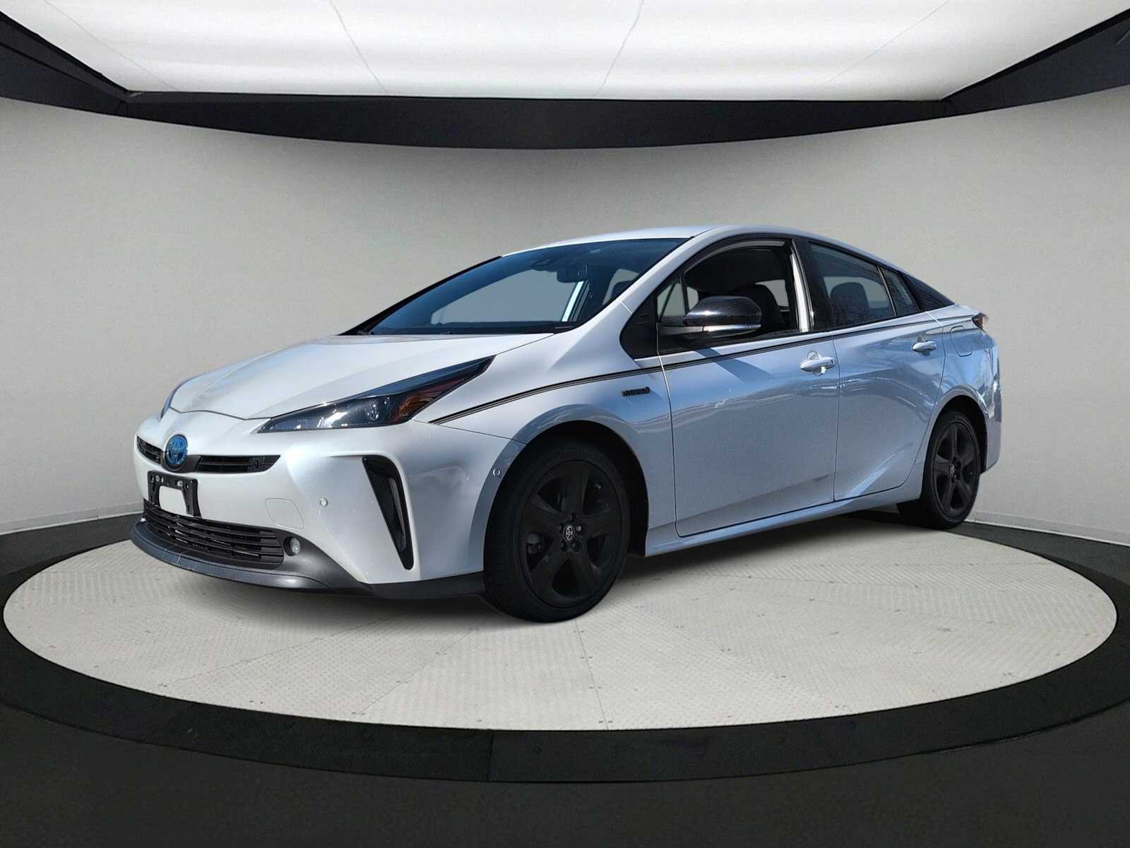 Thumbnail: 2021 Toyota Prius - 4