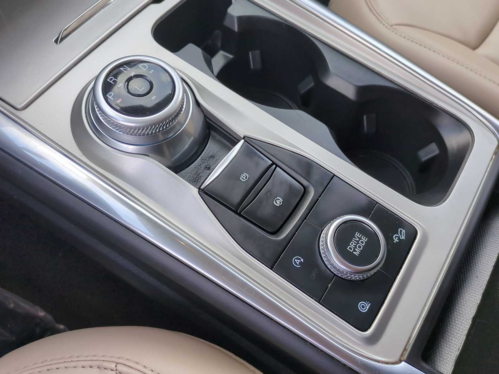 Thumbnail: 2023 Ford Explorer - 31