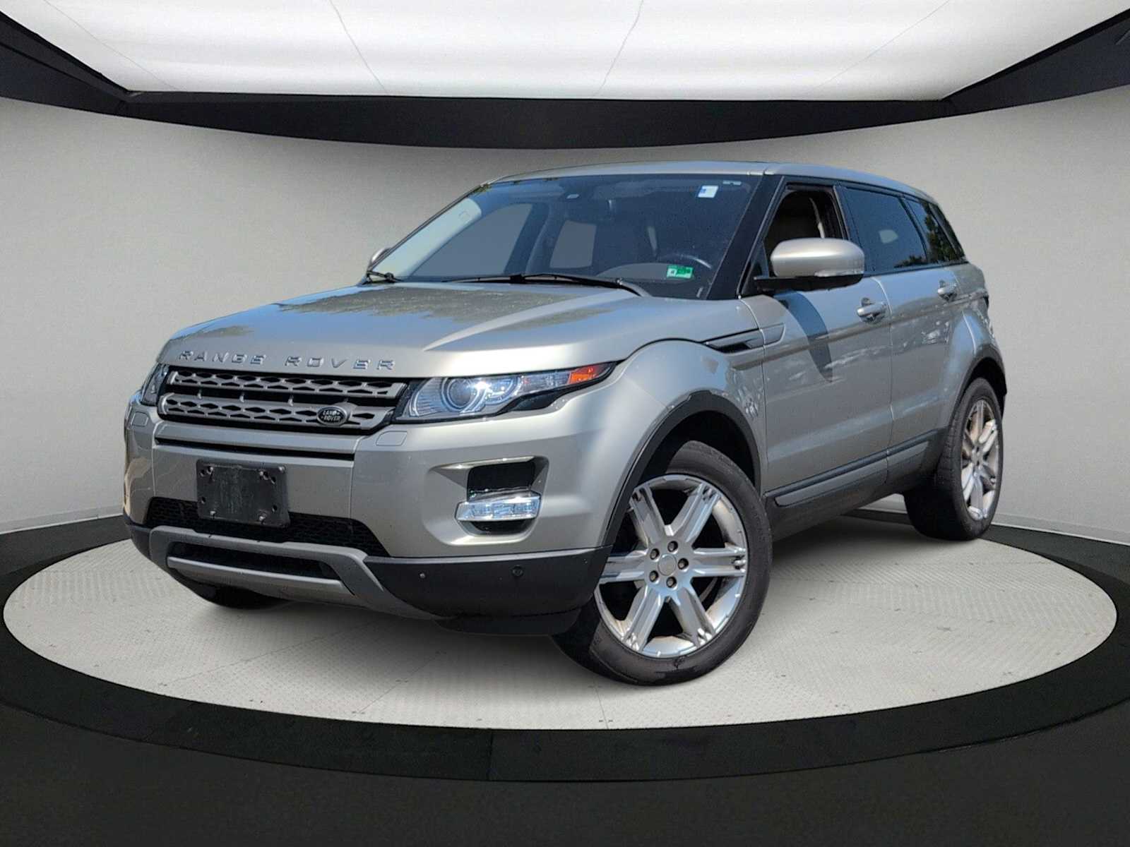 2013 Land Rover Range Rover Evoque Pure Premium -
                  Sterling, VA