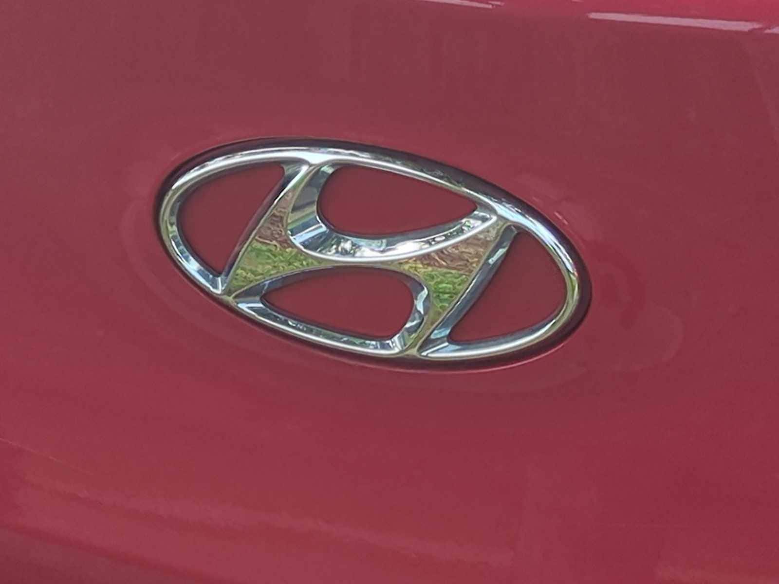 Thumbnail: 2013 Hyundai Elantra - 5