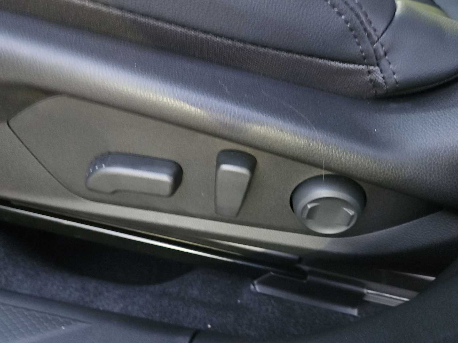 Thumbnail: 2026 Subaru Outback - 17