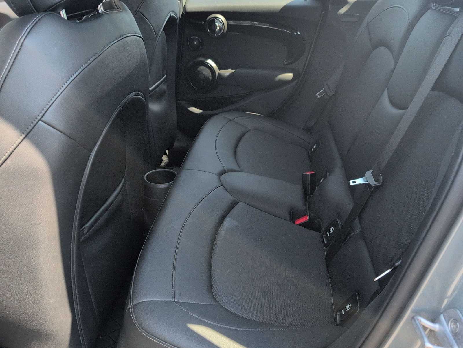 Thumbnail: 2020 MINI Cooper Hardtop - 18