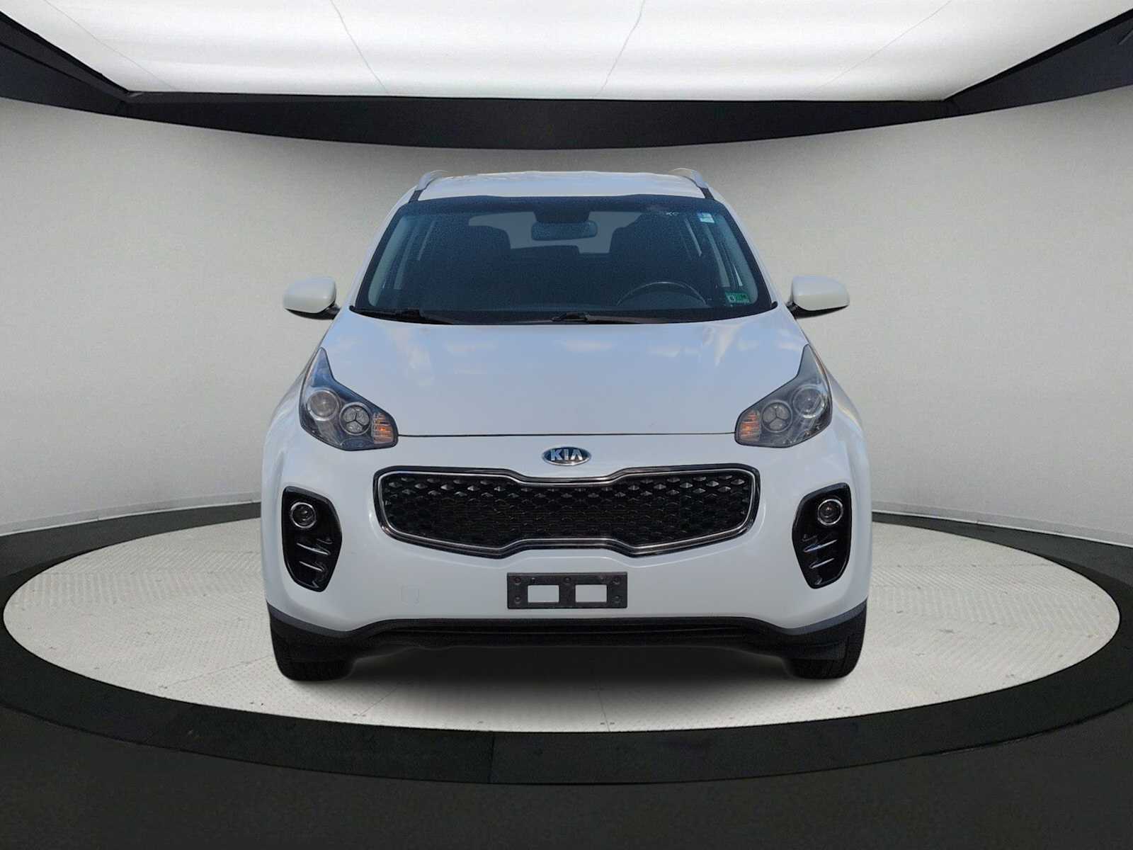 Thumbnail: 2017 Kia Sportage - 3