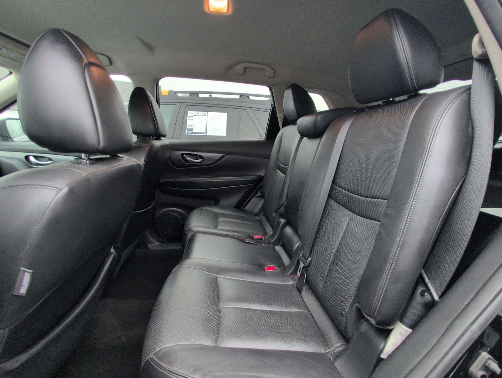 Thumbnail: 2015 Nissan Rogue - 20