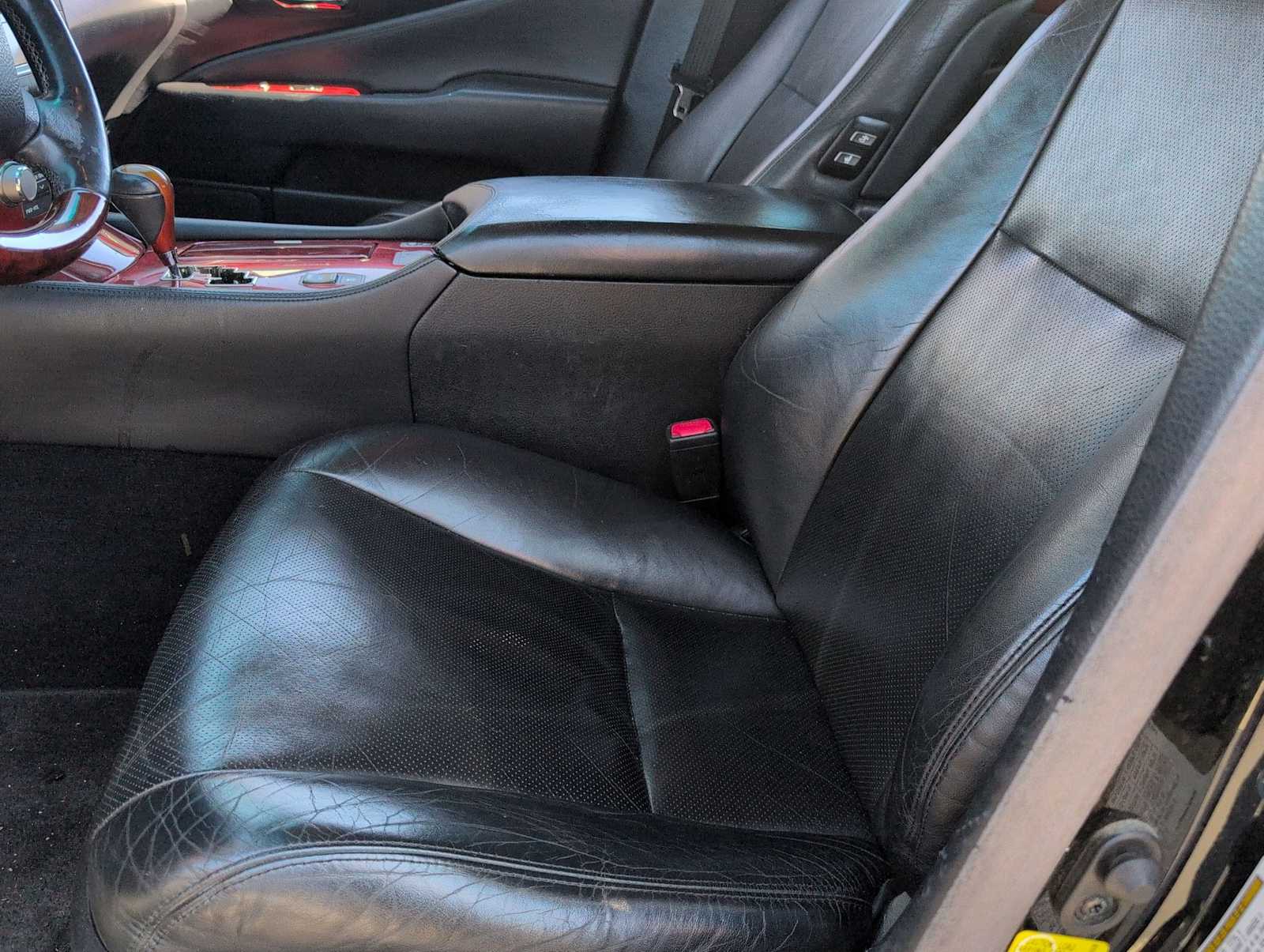 Thumbnail: 2012 Lexus LS - 15