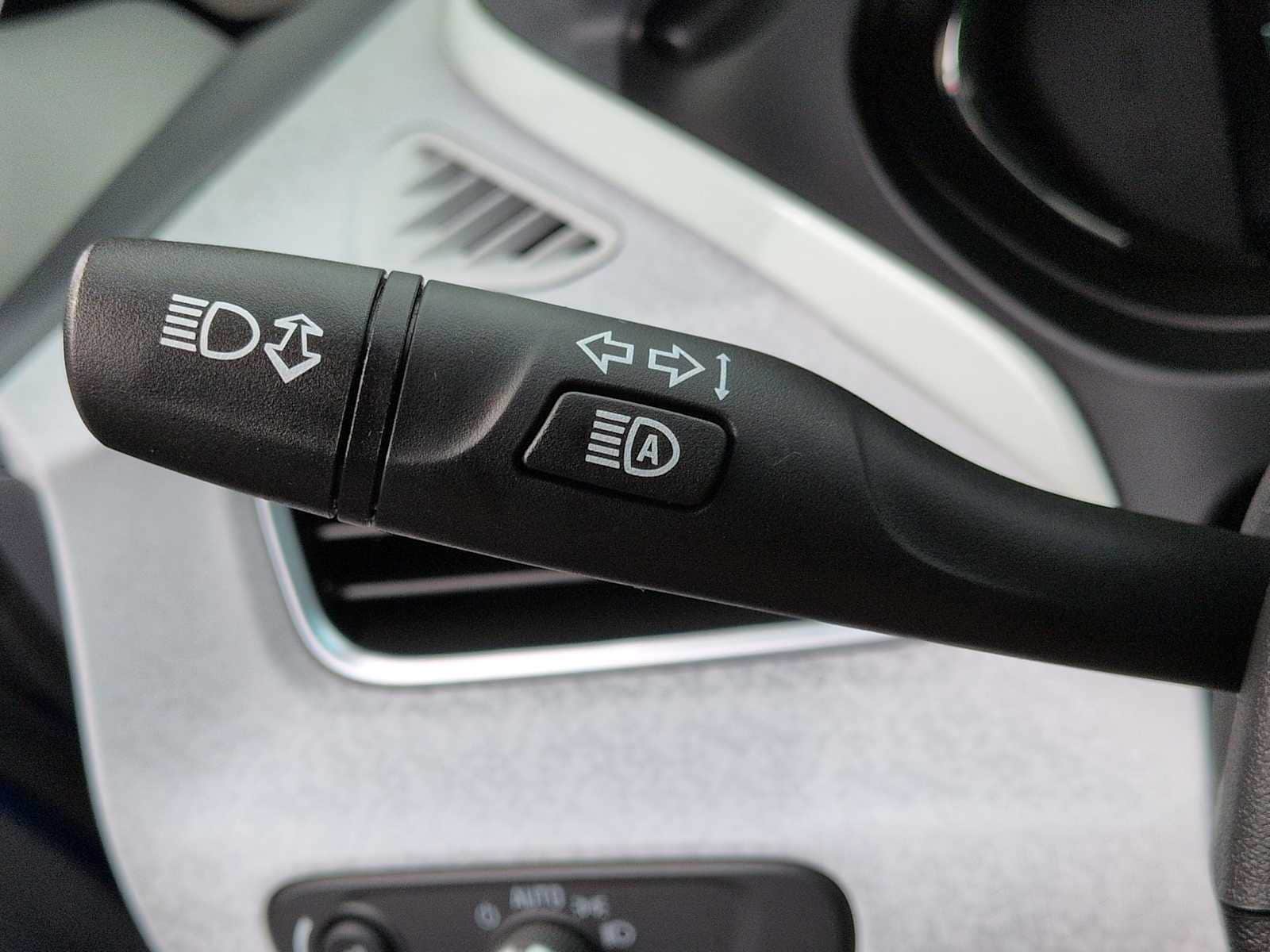 Thumbnail: 2021 Chevrolet Bolt EV - 26