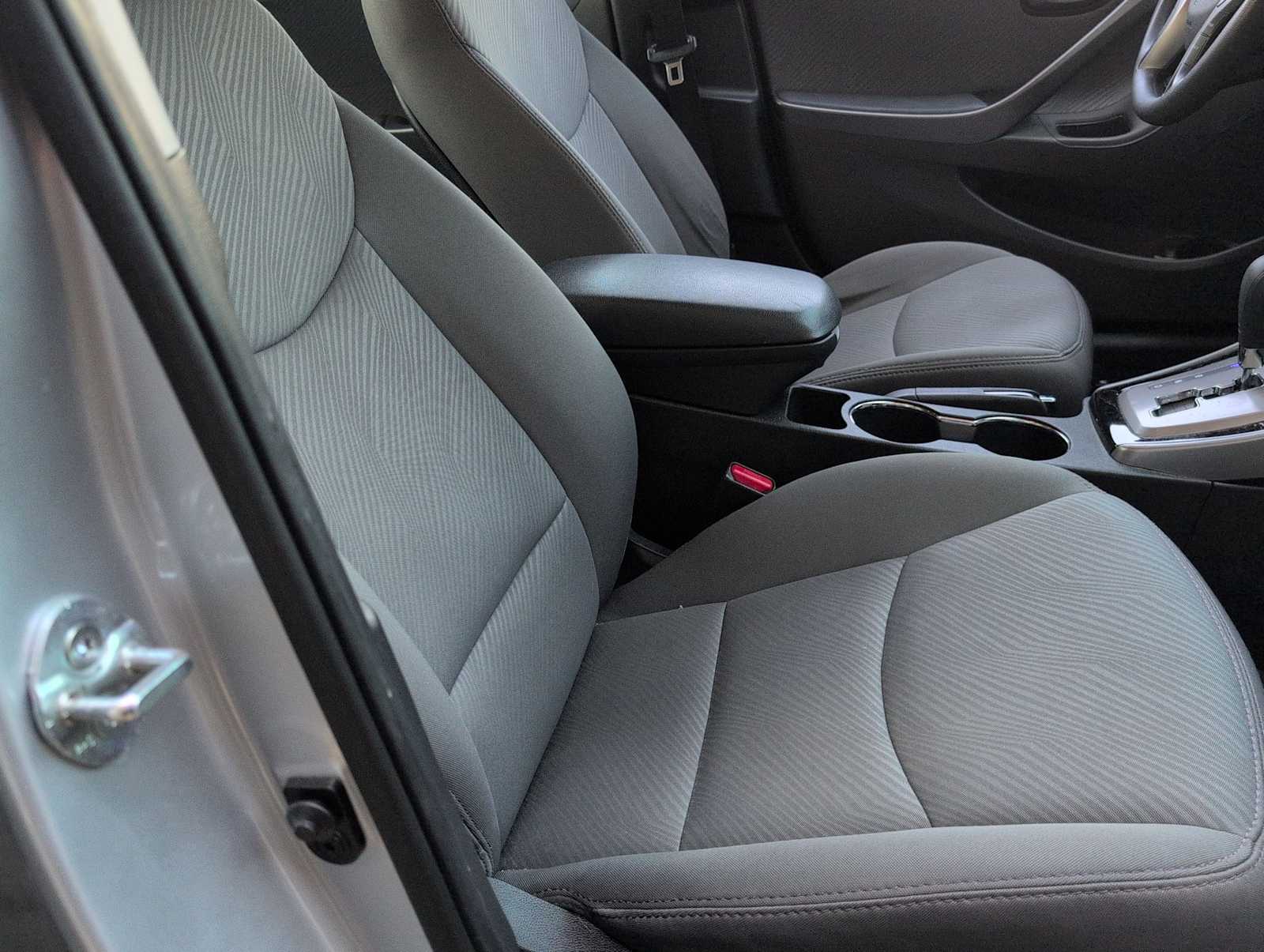 Thumbnail: 2013 Hyundai Elantra - 21