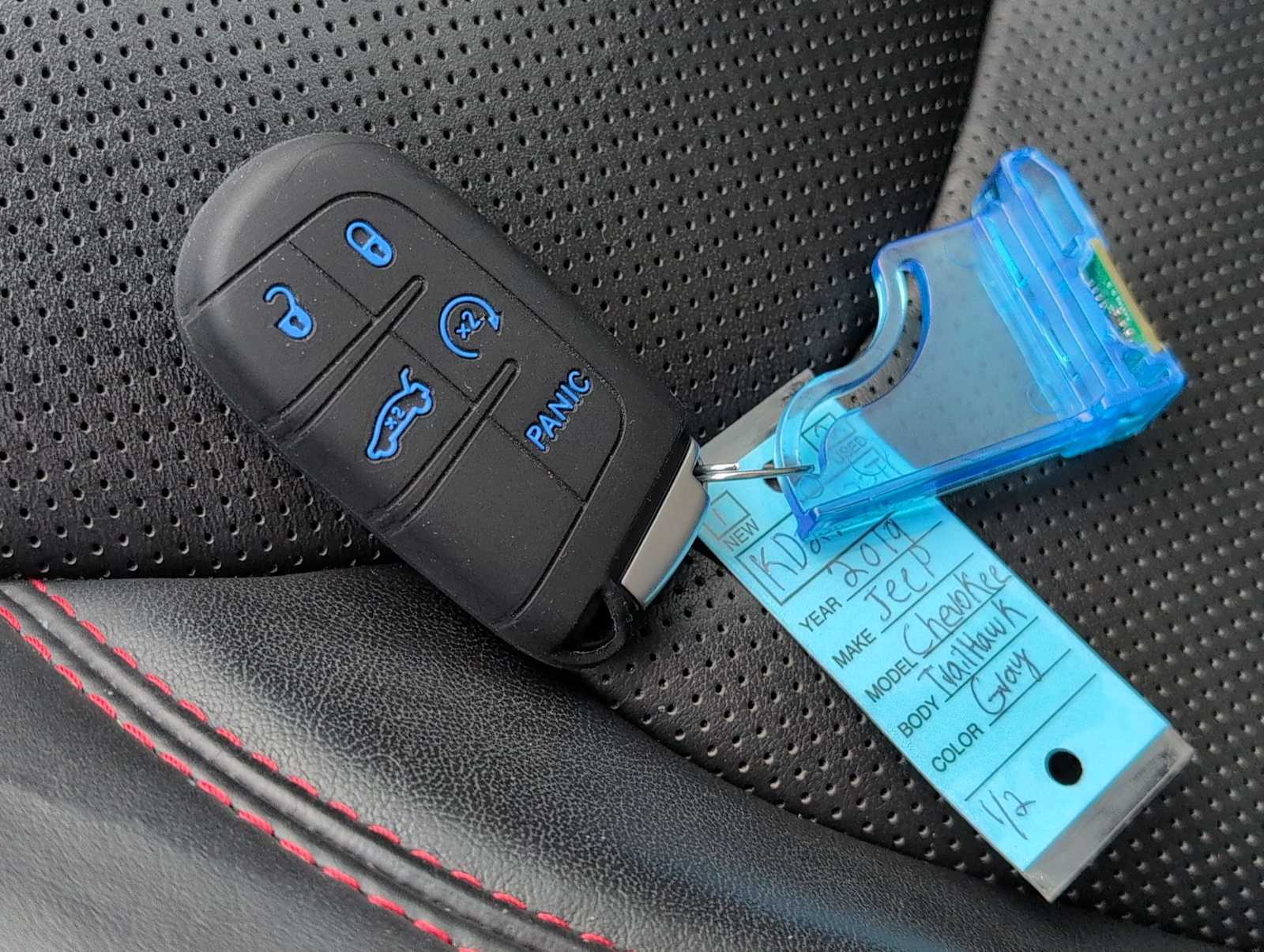 Thumbnail: 2019 Jeep Cherokee - 37