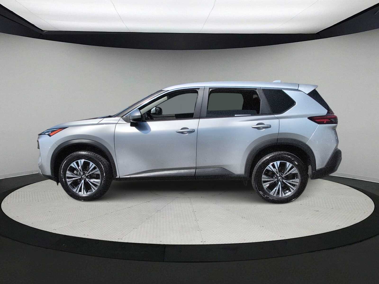 Thumbnail: 2023 Nissan Rogue - 5