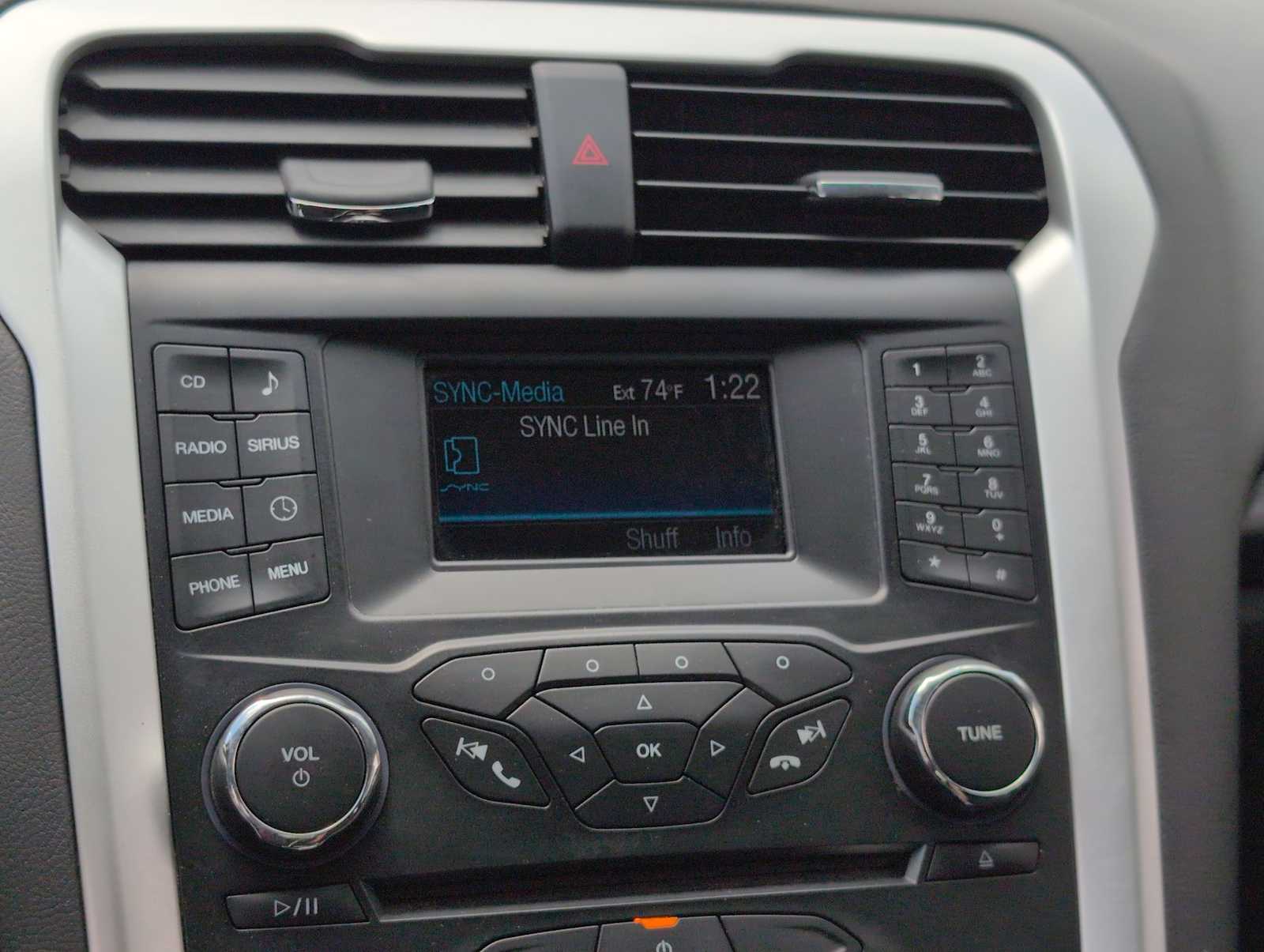 Thumbnail: 2013 Ford Fusion - 27