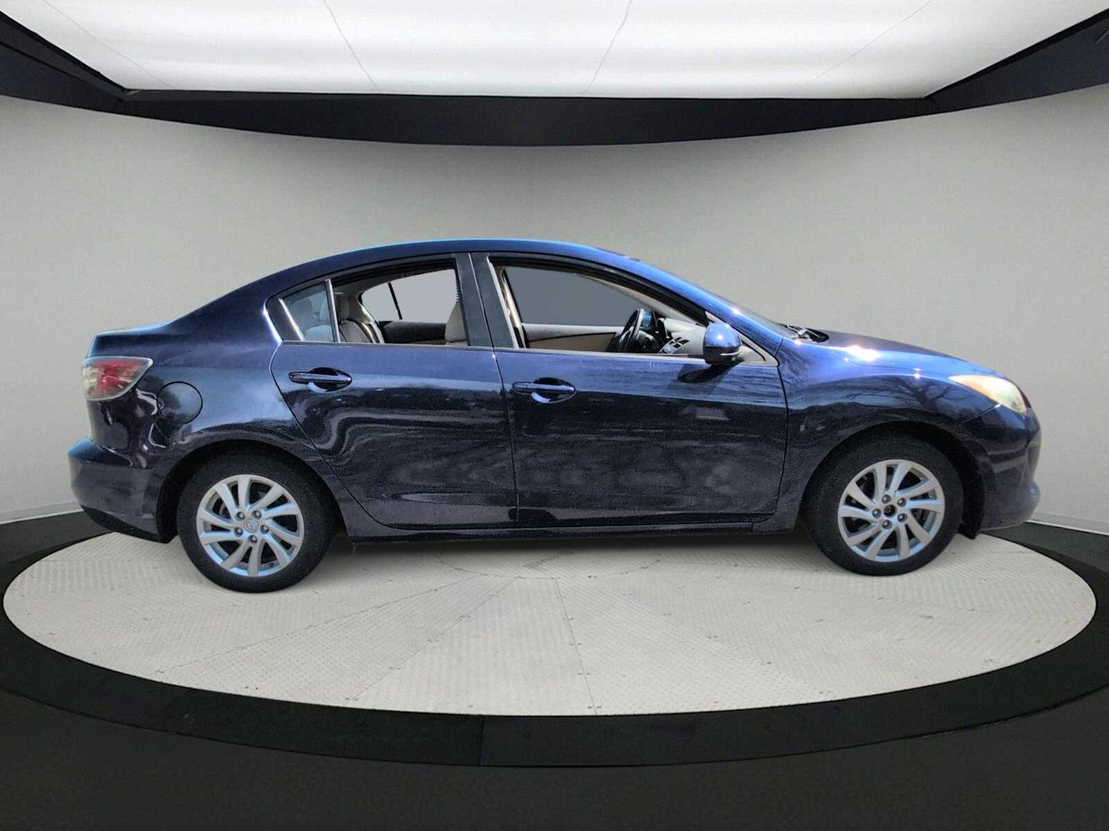 Thumbnail: 2012 Mazda Mazda3 - 9