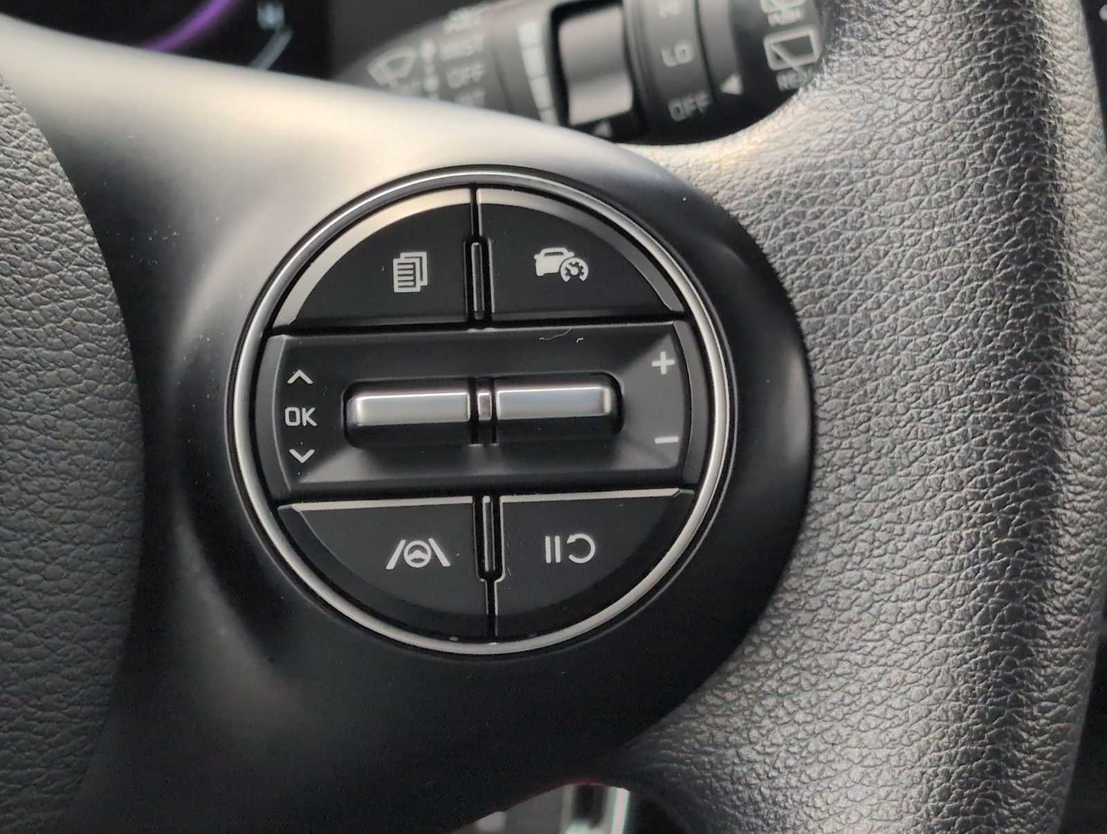 Thumbnail: 2023 Kia Soul - 24