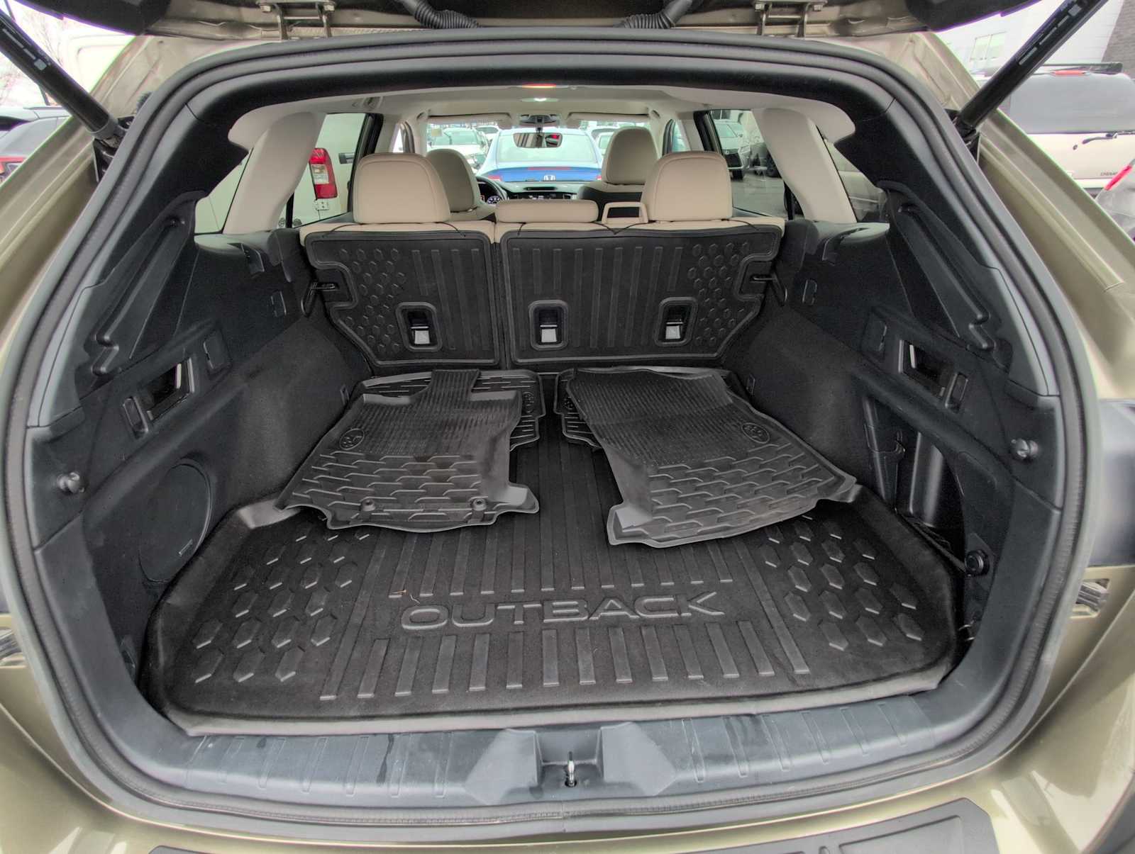 Thumbnail: 2022 Subaru Outback - 34