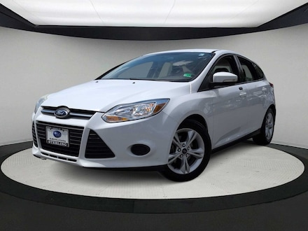 Featured Used 2014 Ford Focus SE Sedan for Sale near Herndon, VA