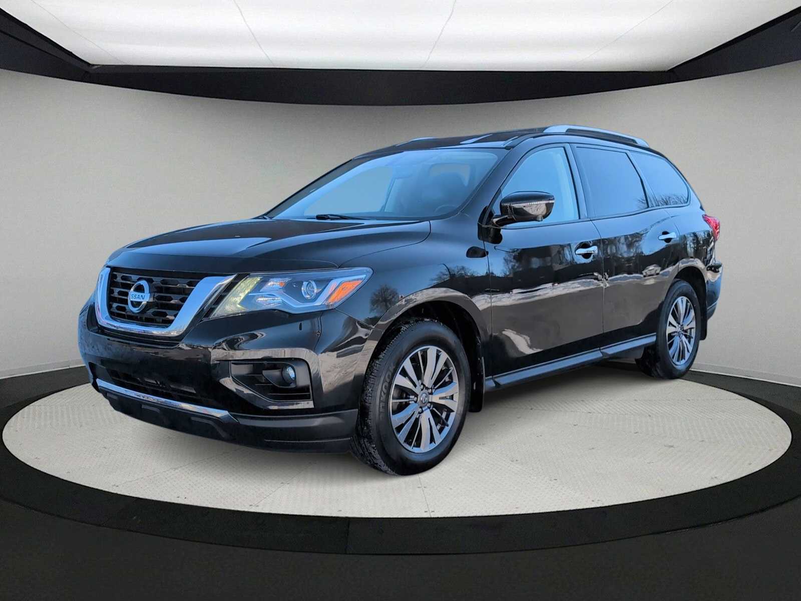 Thumbnail: 2019 Nissan Pathfinder - 4
