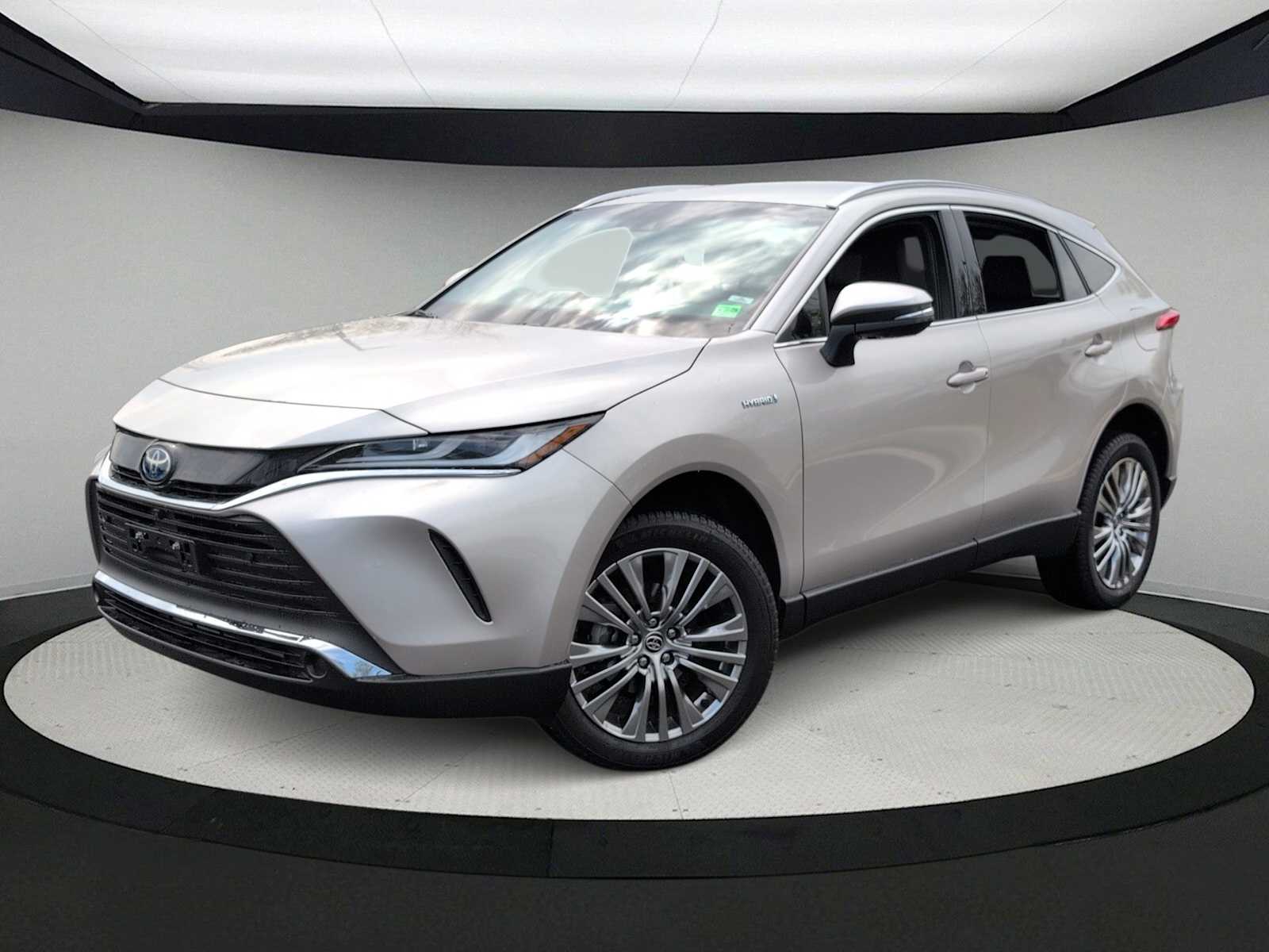 Thumbnail: 2021 Toyota Venza - 1