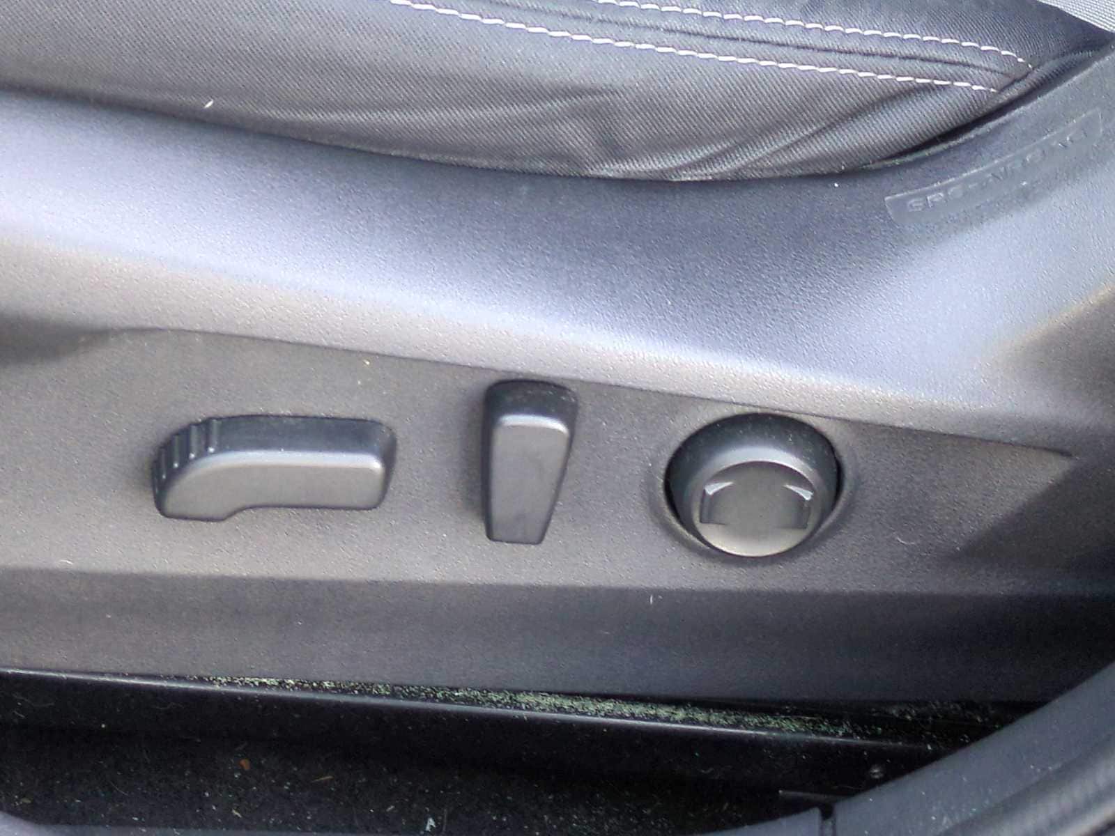 Thumbnail: 2021 Subaru Outback - 17