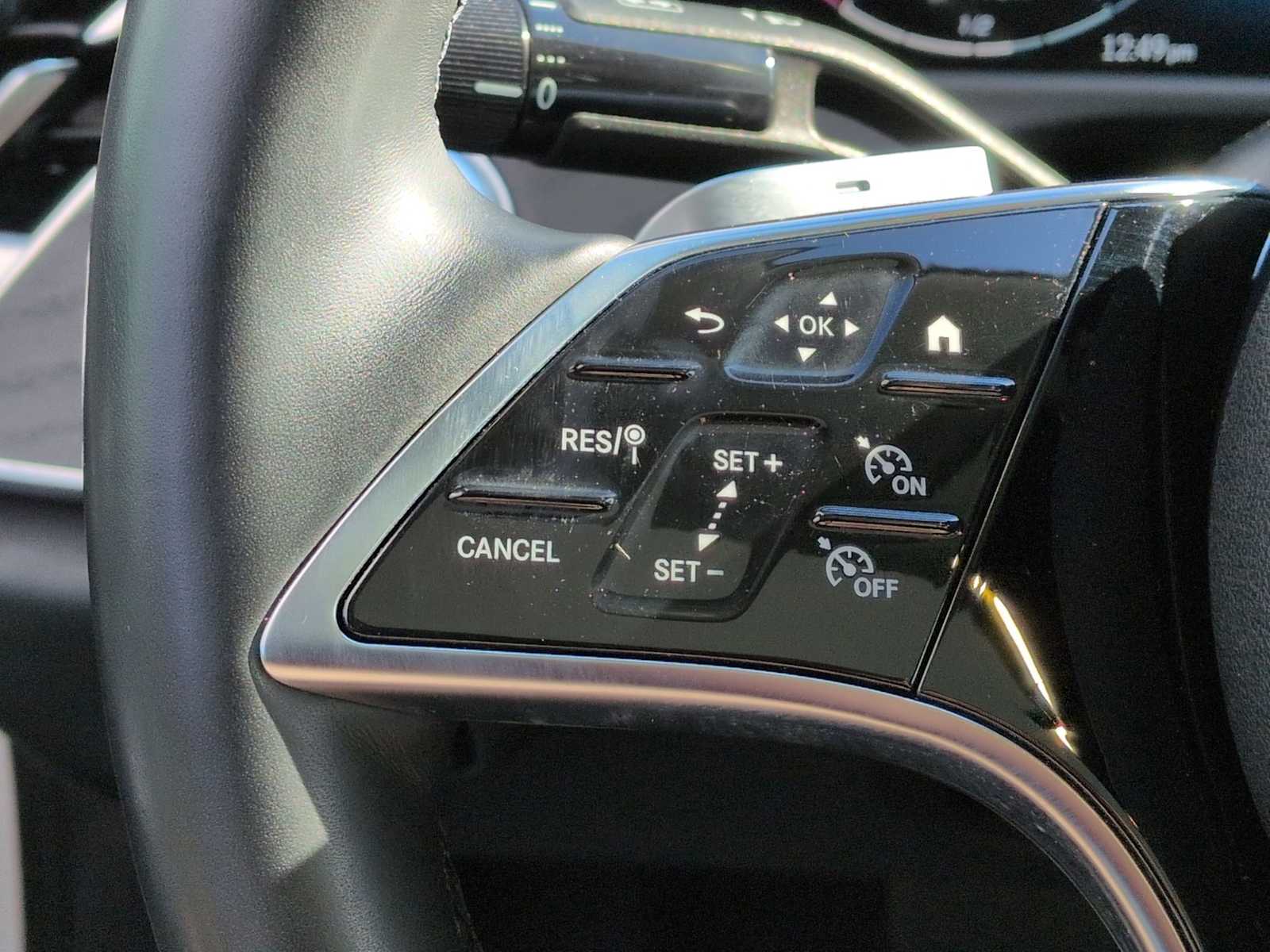 Thumbnail: 2024 Mercedes-Benz E-Class - 24