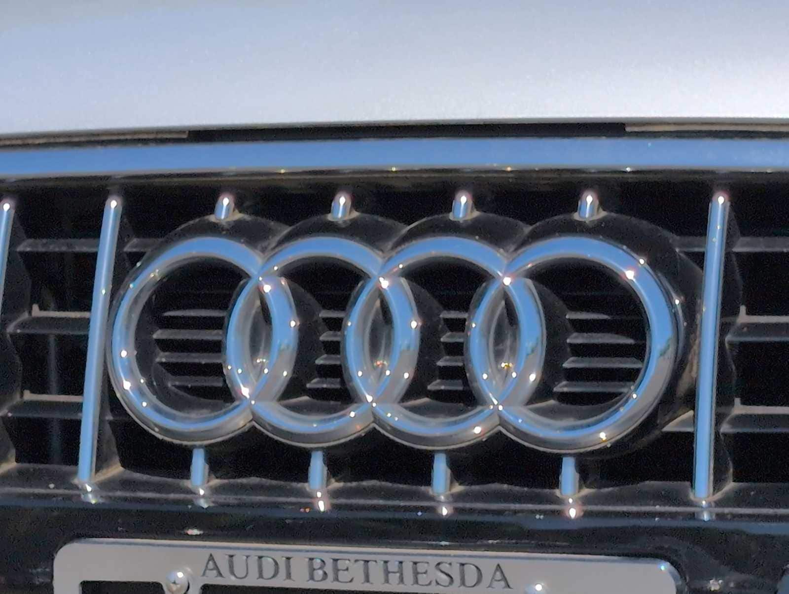 Thumbnail: 2013 Audi Q7 - 12