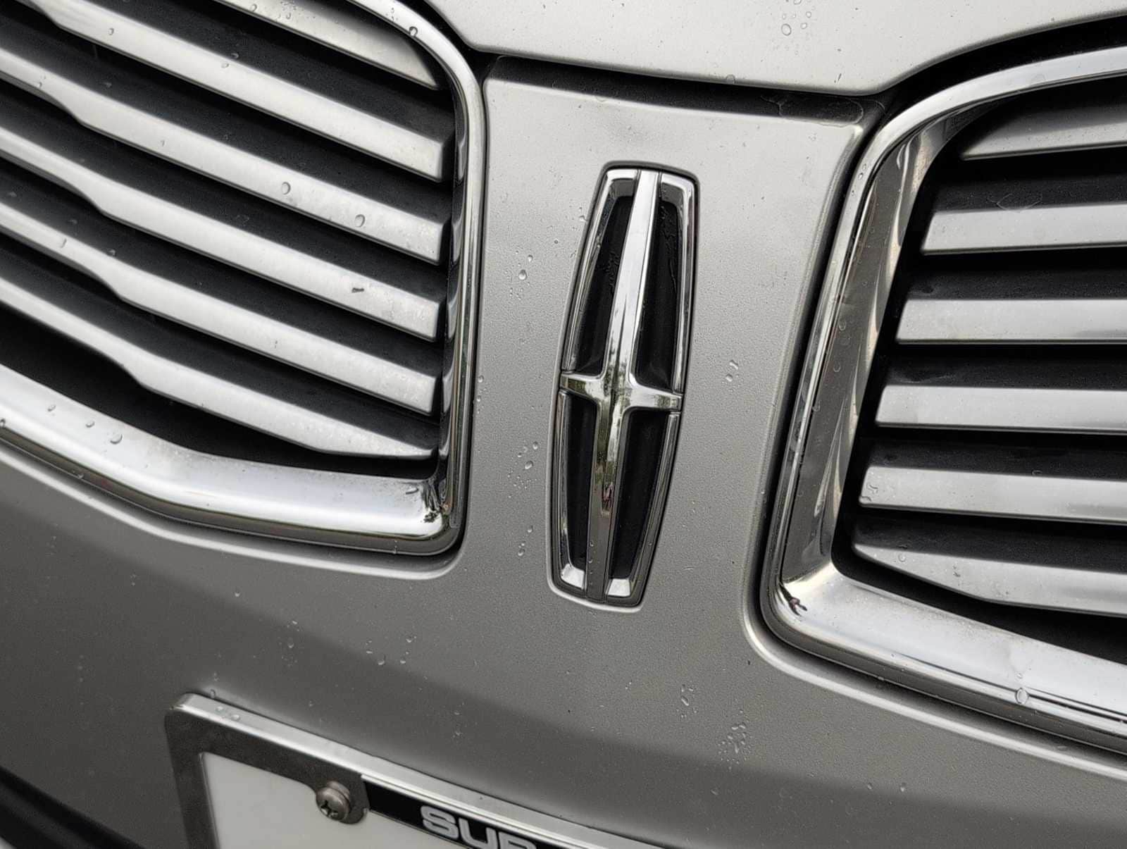 Thumbnail: 2014 Lincoln MKZ - 12