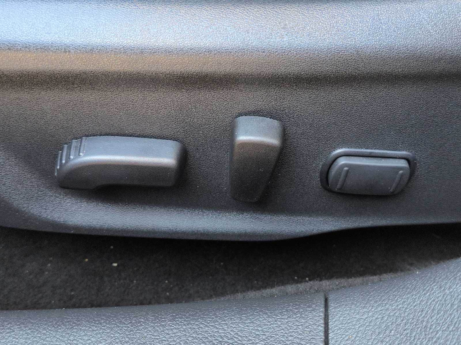 Thumbnail: 2022 Nissan Sentra - 17