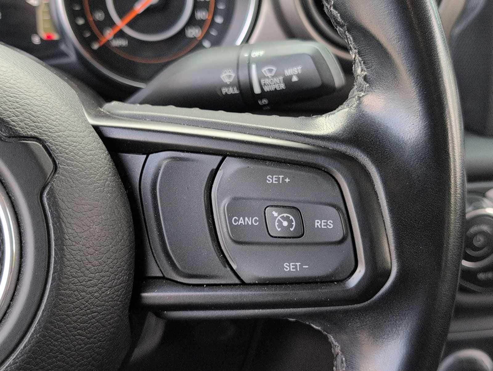 Thumbnail: 2020 Jeep Gladiator - 23