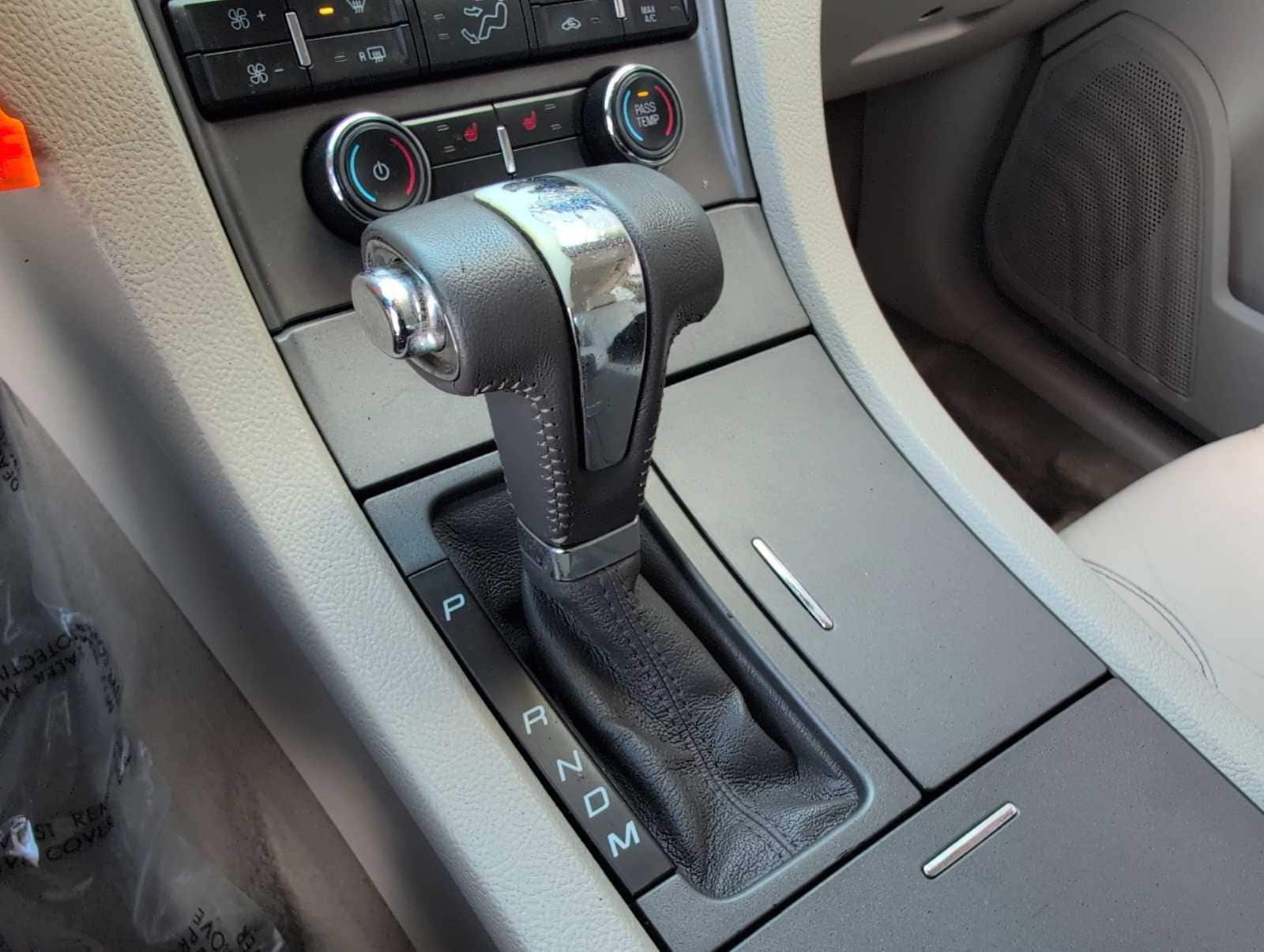 Thumbnail: 2012 Ford Taurus - 30