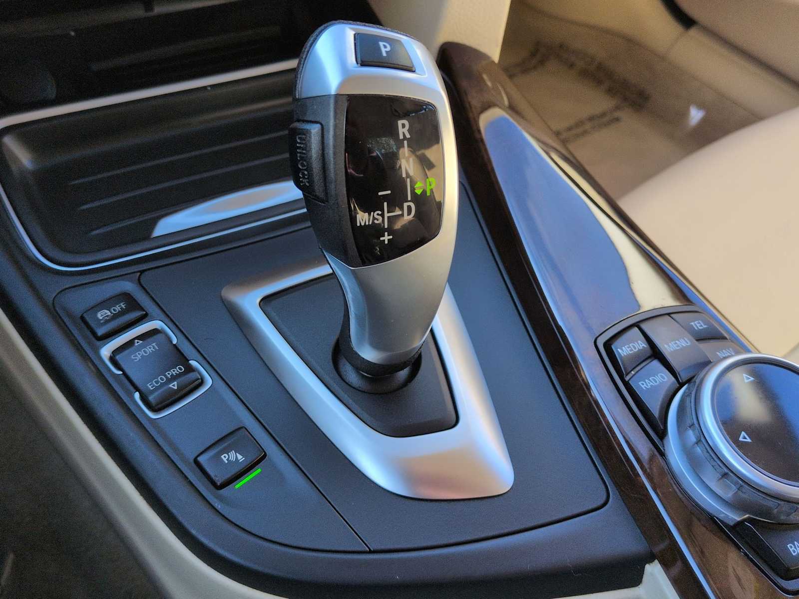 Thumbnail: 2014 BMW 3 Series - 33