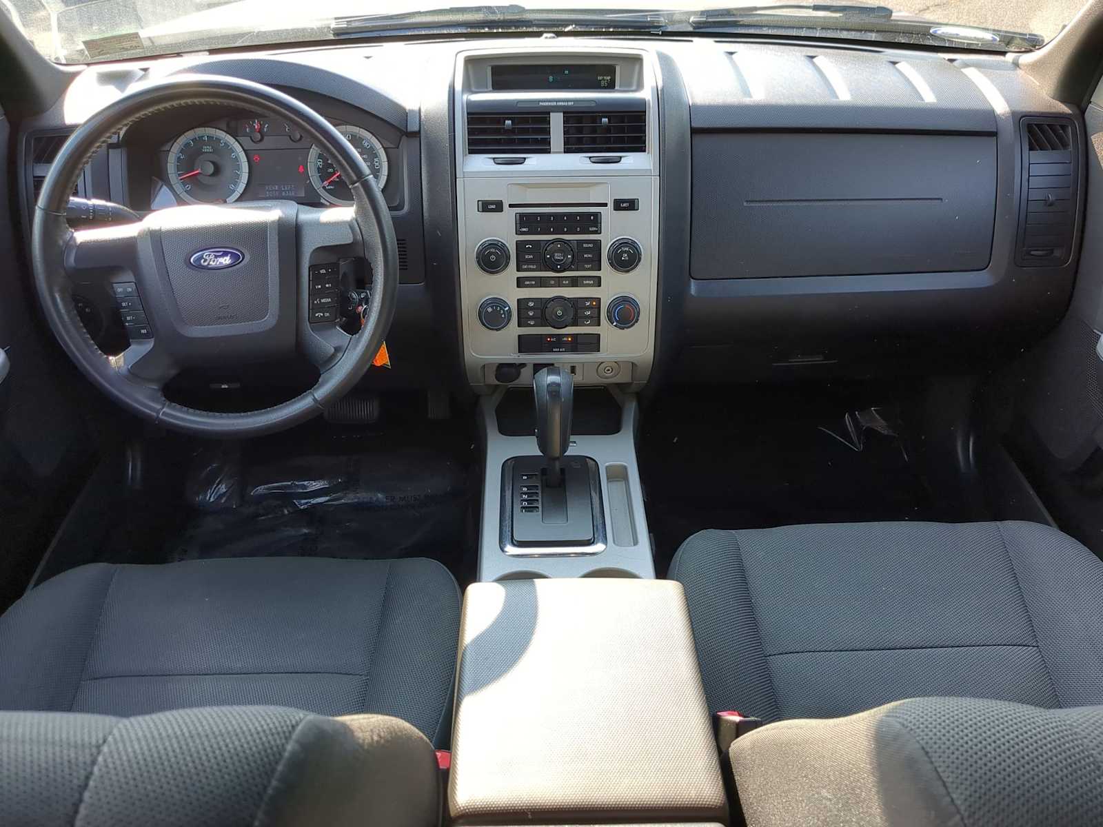 Thumbnail: 2010 Ford Escape - 15