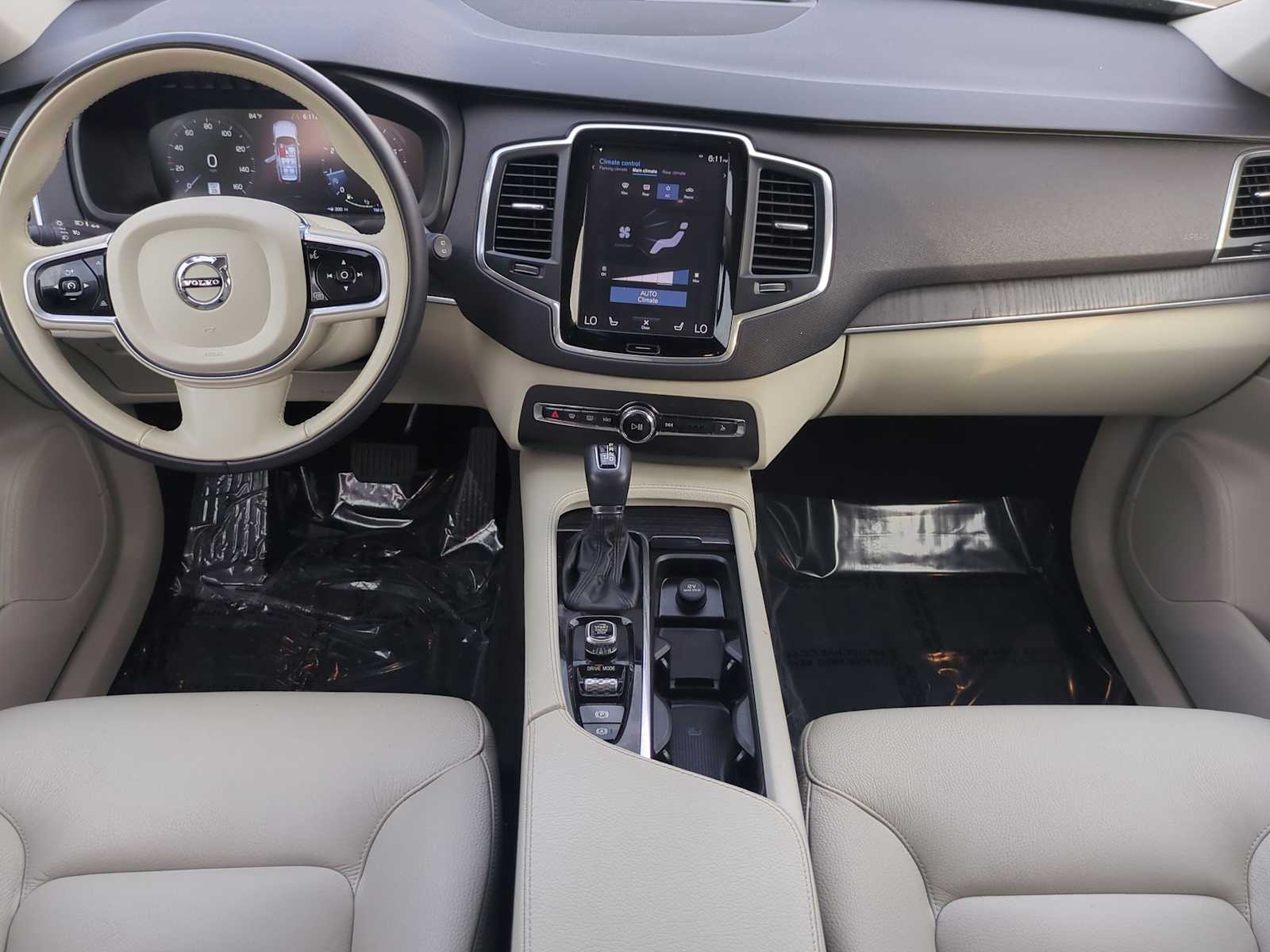 2020 Volvo XC90  7
