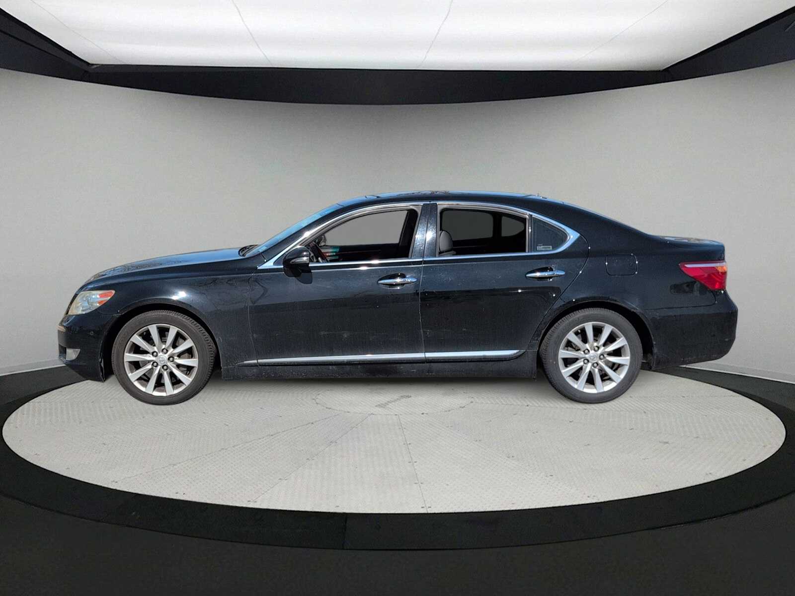 Thumbnail: 2012 Lexus LS - 5