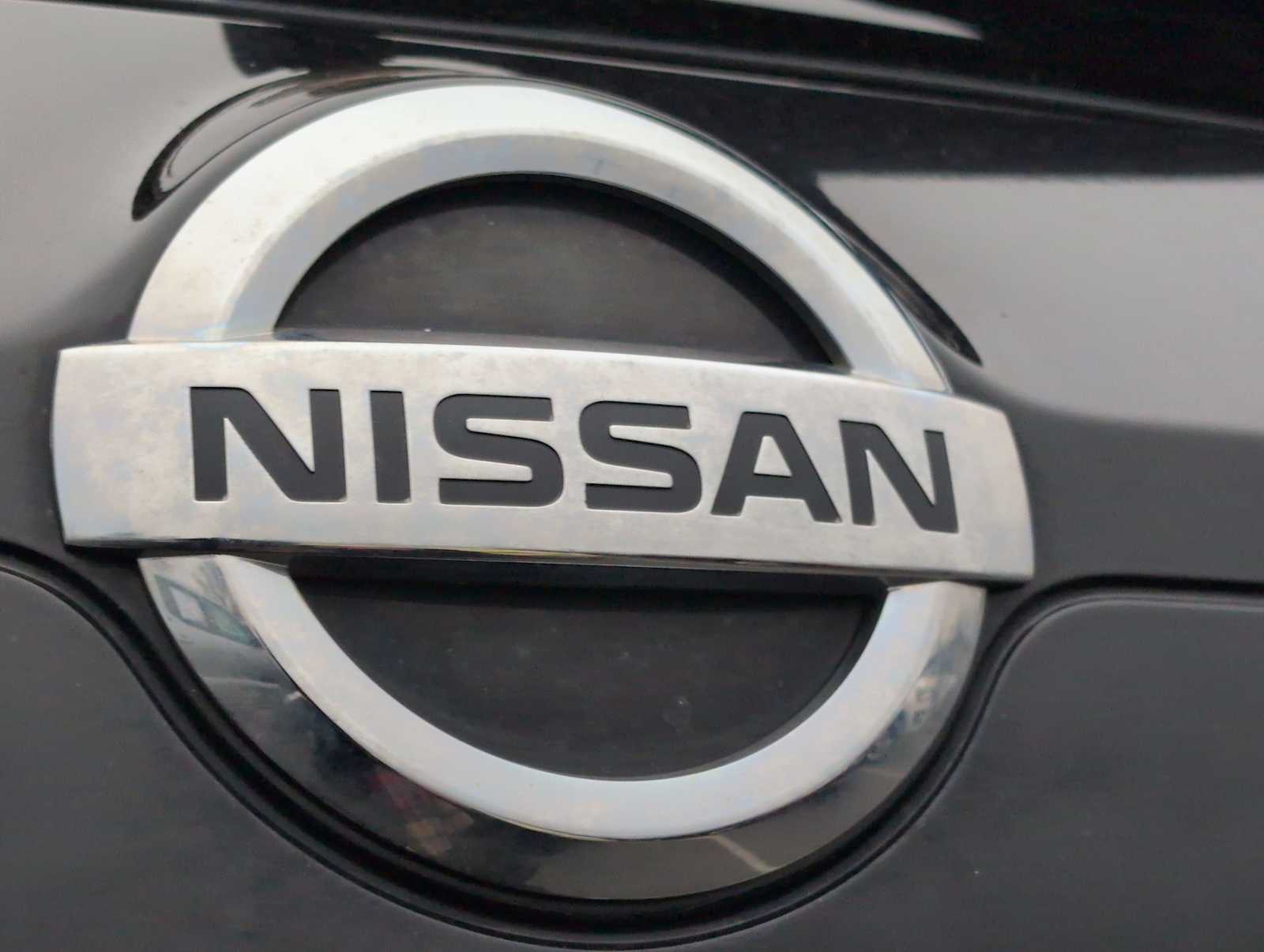 Thumbnail: 2015 Nissan Rogue - 12