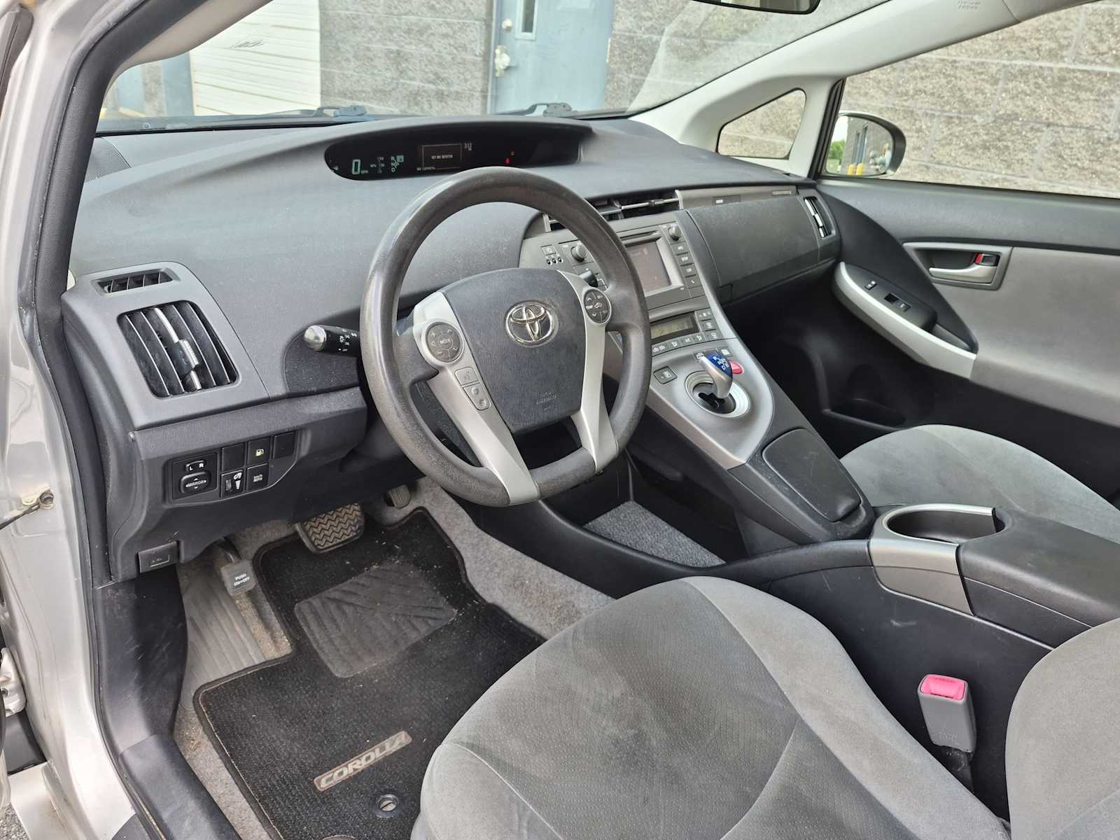 2013 Toyota Prius Plug-In Base - Photo 10