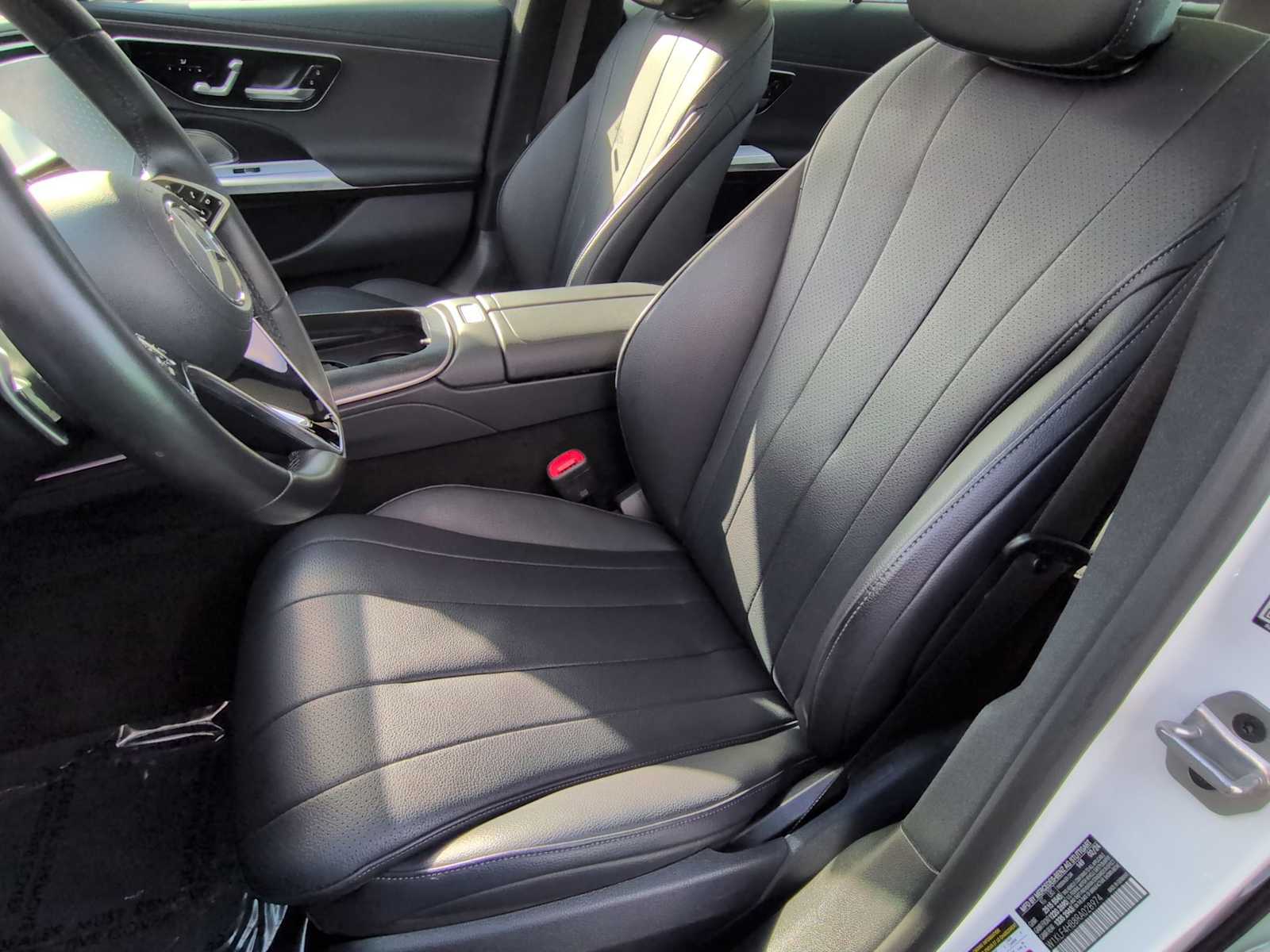 Thumbnail: 2024 Mercedes-Benz E-Class - 16