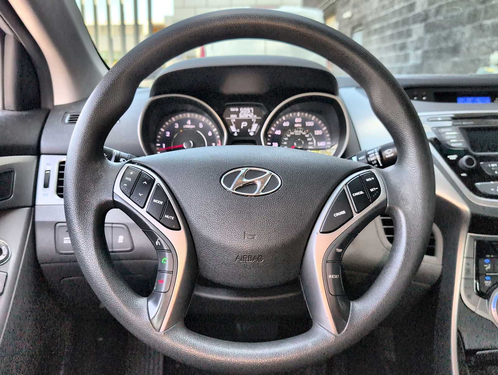 Thumbnail: 2013 Hyundai Elantra - 22