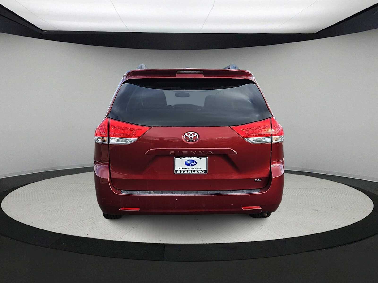 Thumbnail: 2011 Toyota Sienna - 7