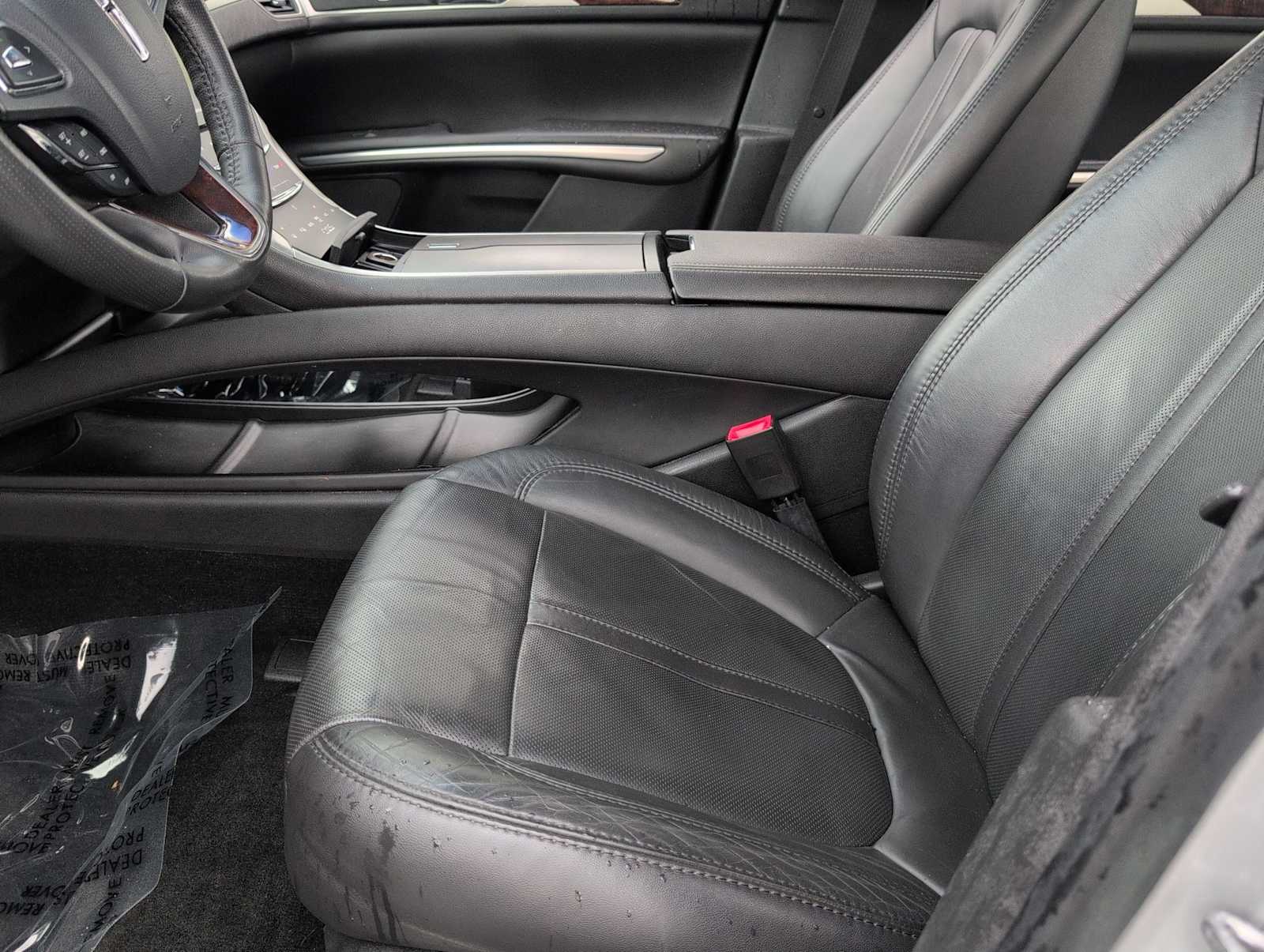 Thumbnail: 2014 Lincoln MKZ - 16