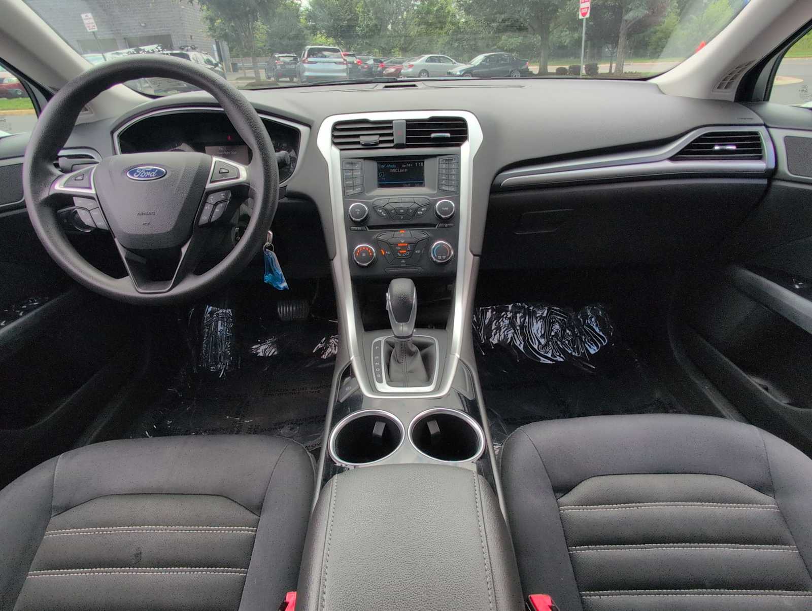 Thumbnail: 2013 Ford Fusion - 15