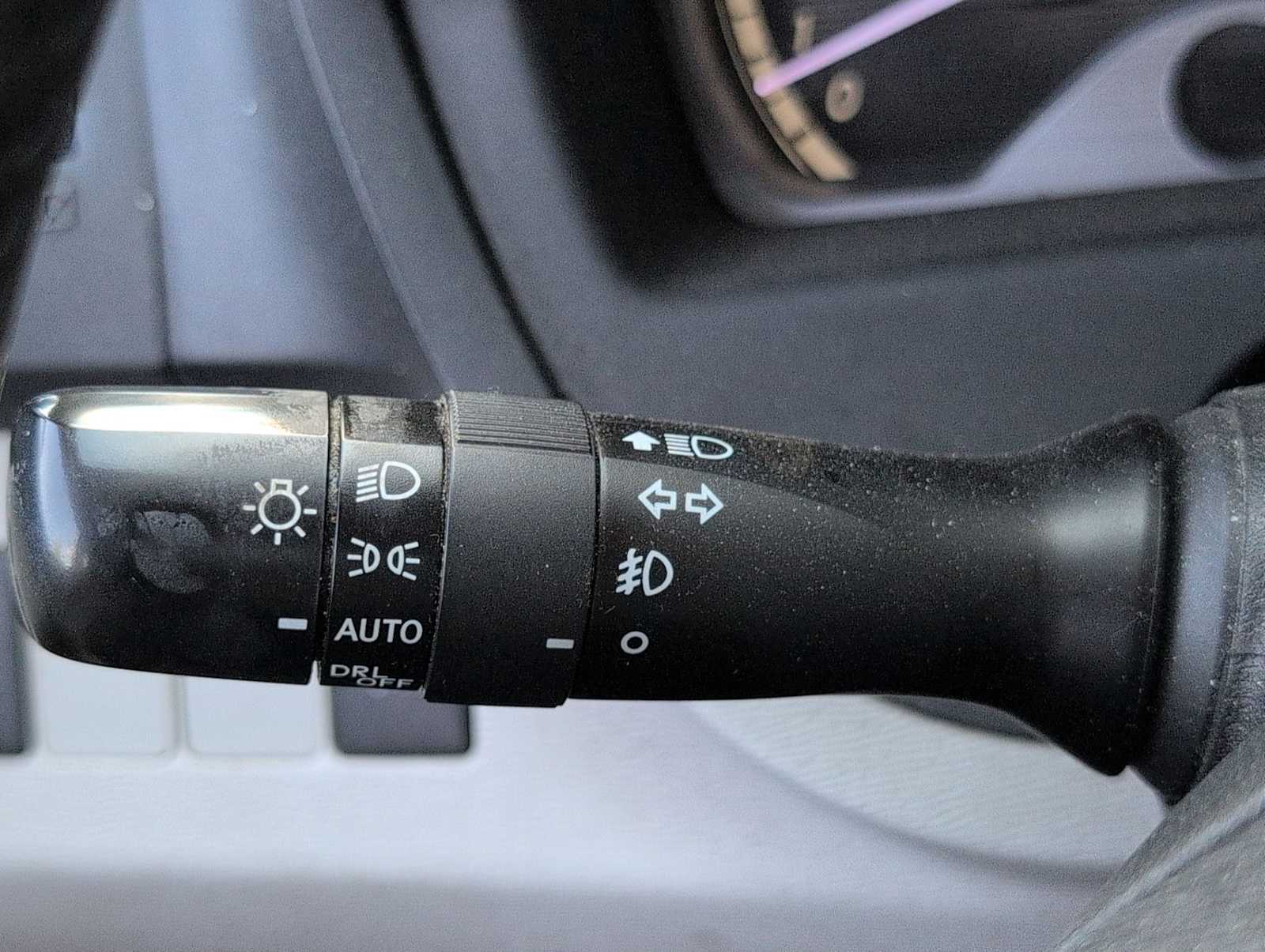 Thumbnail: 2011 Toyota Venza - 26