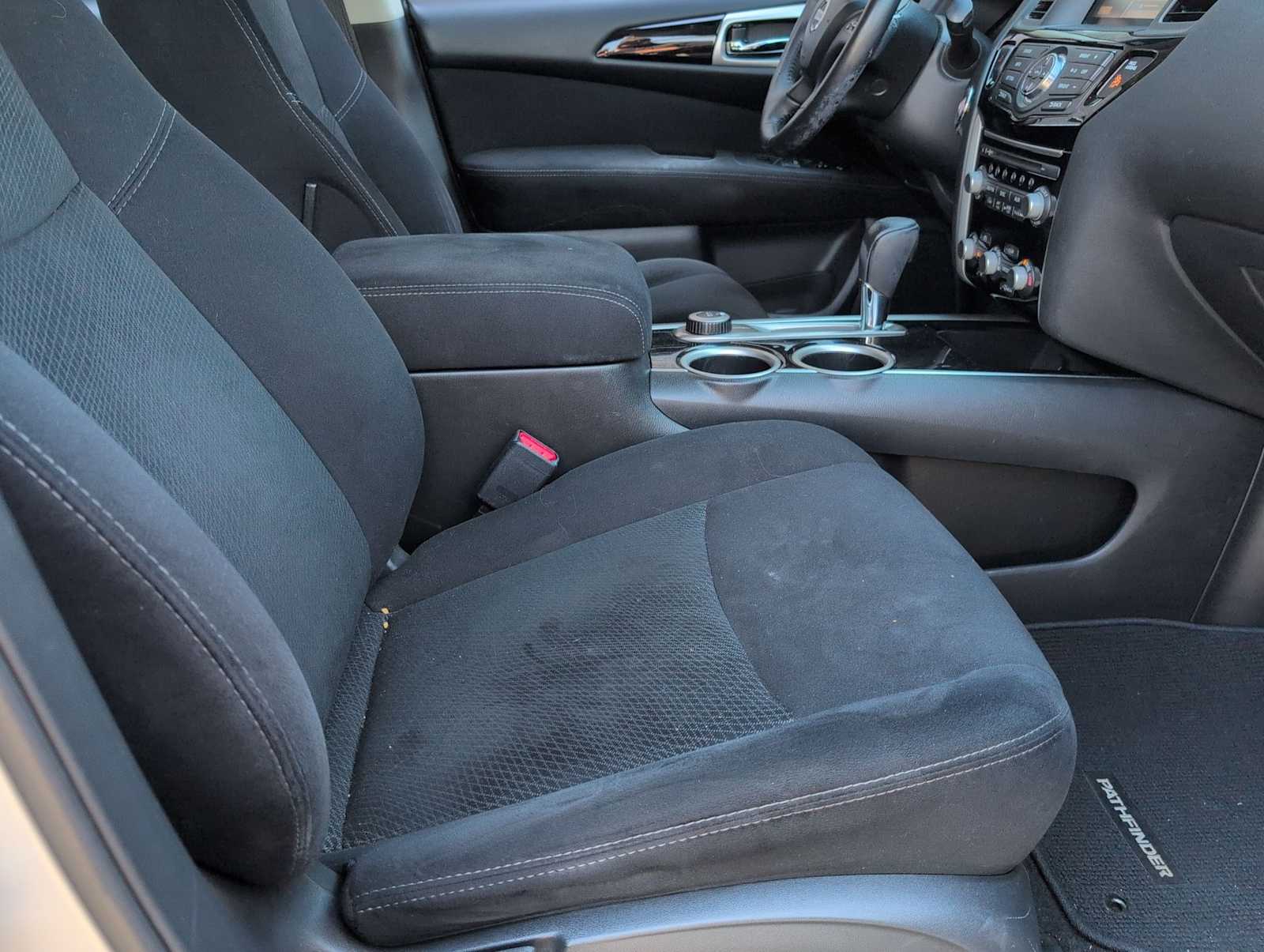 Thumbnail: 2014 Nissan Pathfinder - 21