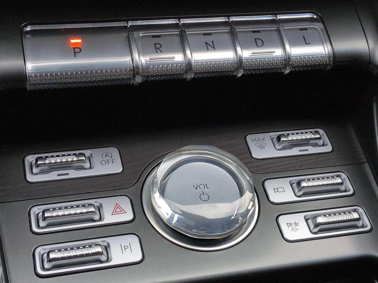 Thumbnail: 2024 Lincoln Nautilus - 32