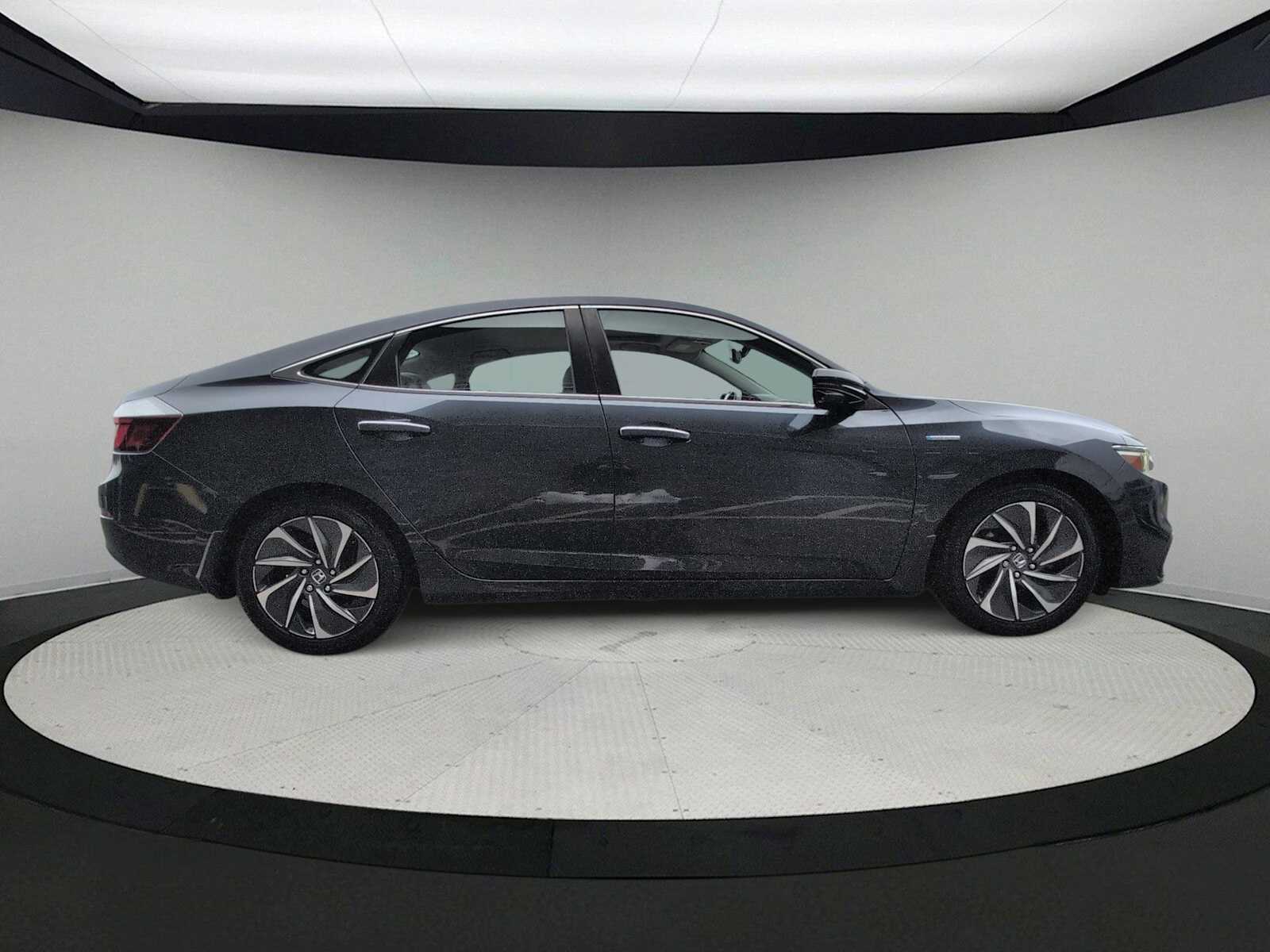 Thumbnail: 2019 Honda Insight - 9