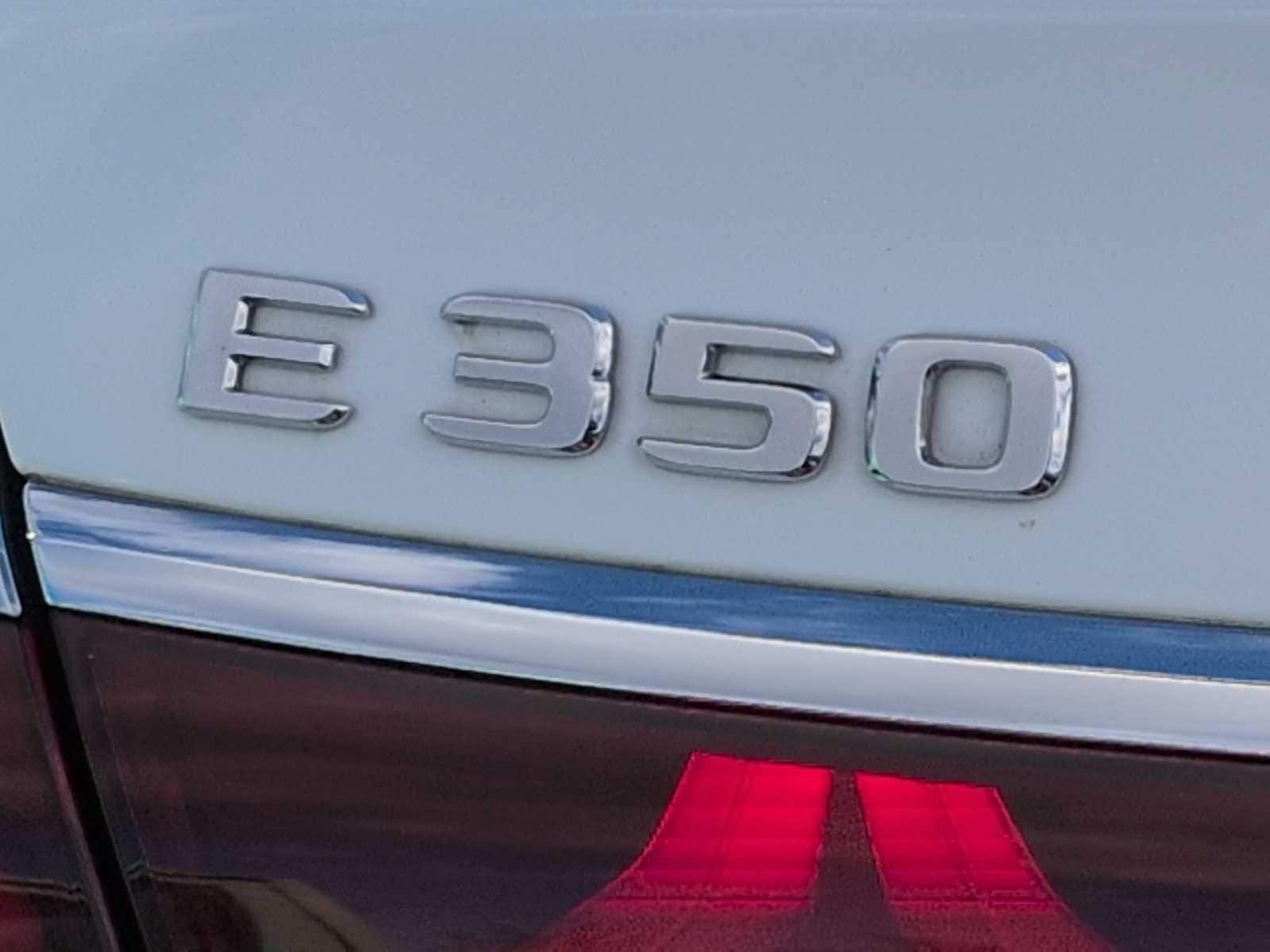 Thumbnail: 2024 Mercedes-Benz E-Class - 12