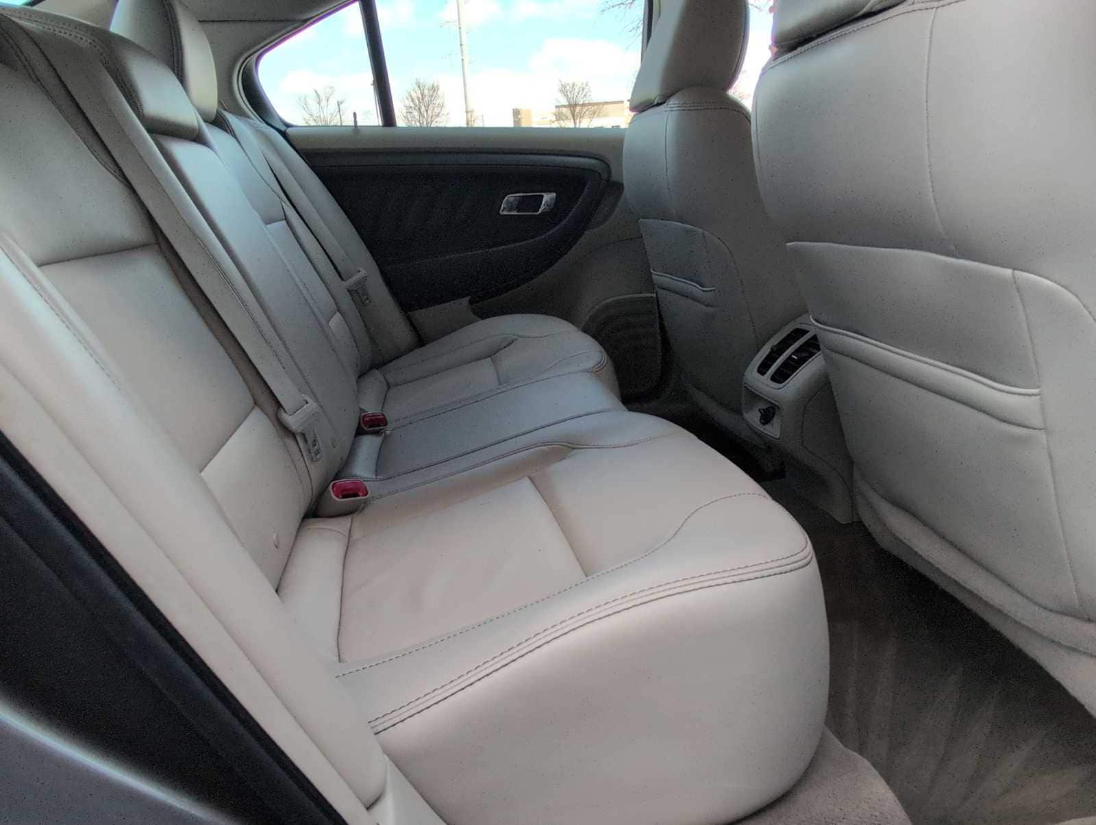 Thumbnail: 2012 Ford Taurus - 21