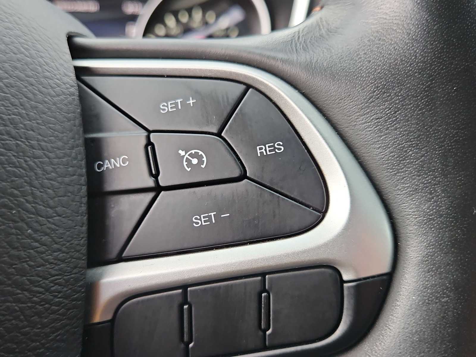 Thumbnail: 2019 Jeep Compass - 24