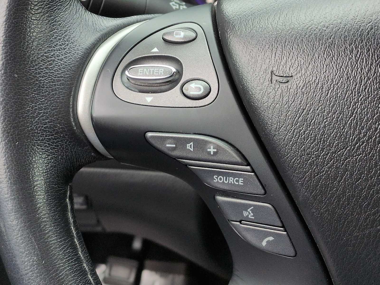 Thumbnail: 2017 INFINITI QX60 - 25