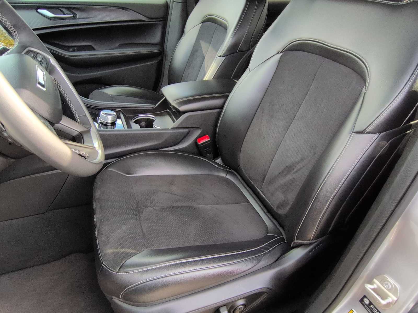 Thumbnail: 2023 Jeep Grand Cherokee L - 16