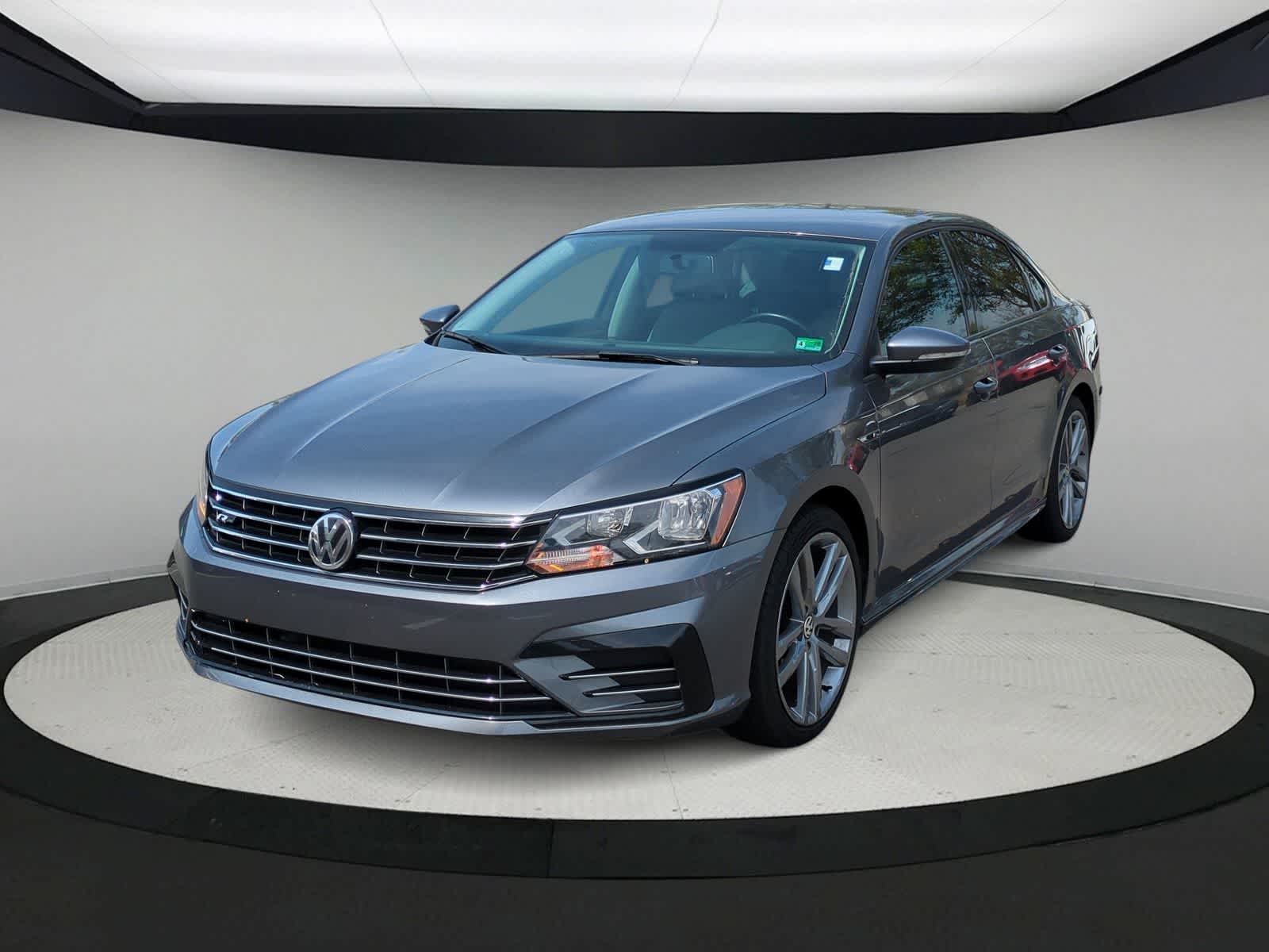 Thumbnail: 2018 Volkswagen Passat - 4