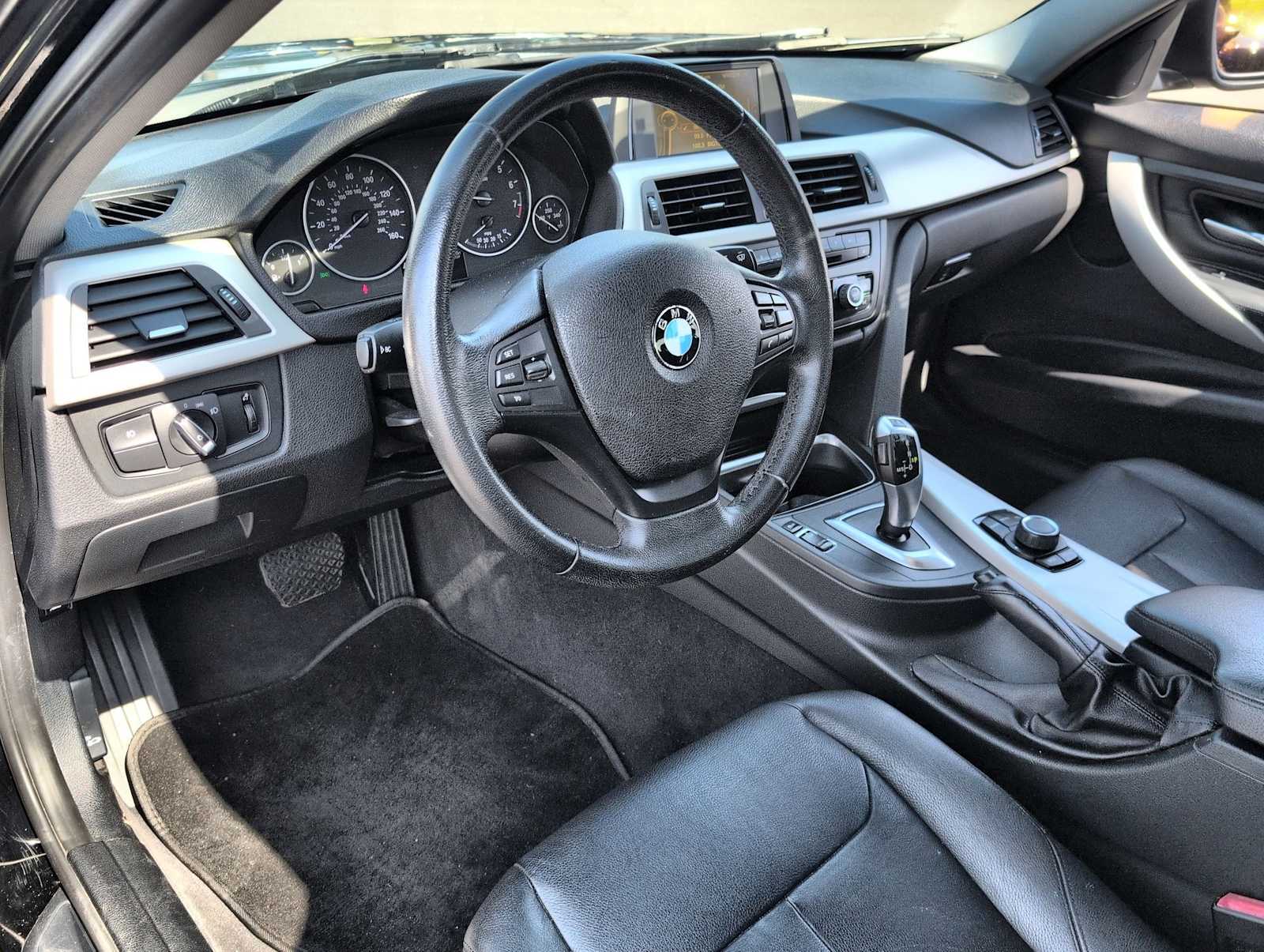 Thumbnail: 2014 BMW 3 Series - 10