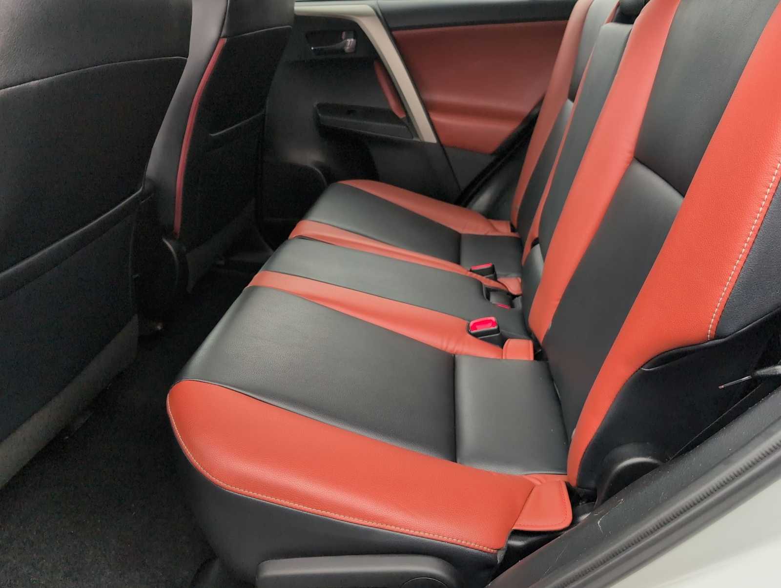 Thumbnail: 2014 Toyota RAV4 - 19